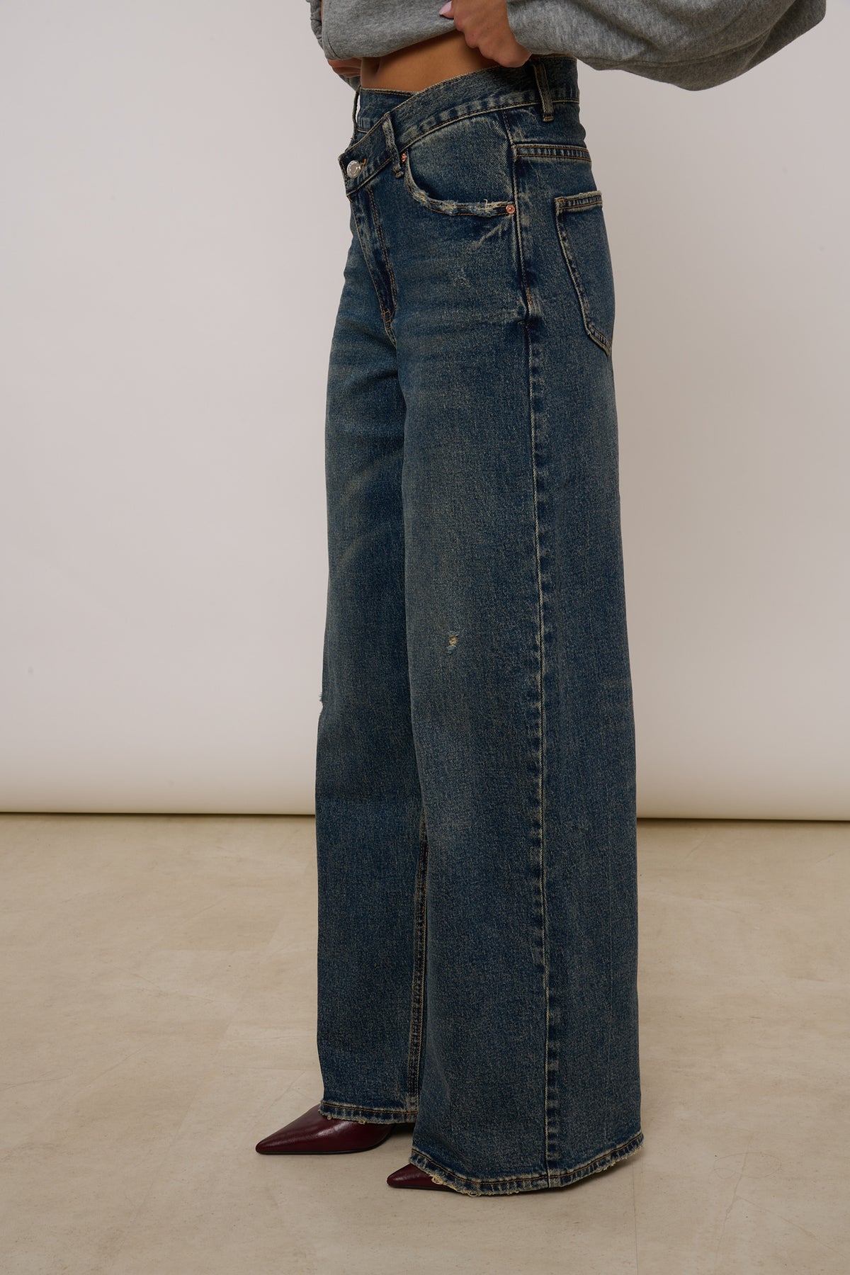 Jeans ‘ABBOTTONATURA ASIMMETRICA’ Denim Sabbiato