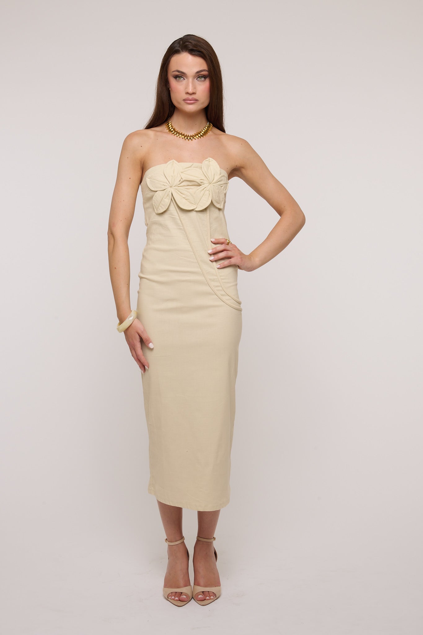 Abito ‘FIORI IN RILIEVO’ Beige