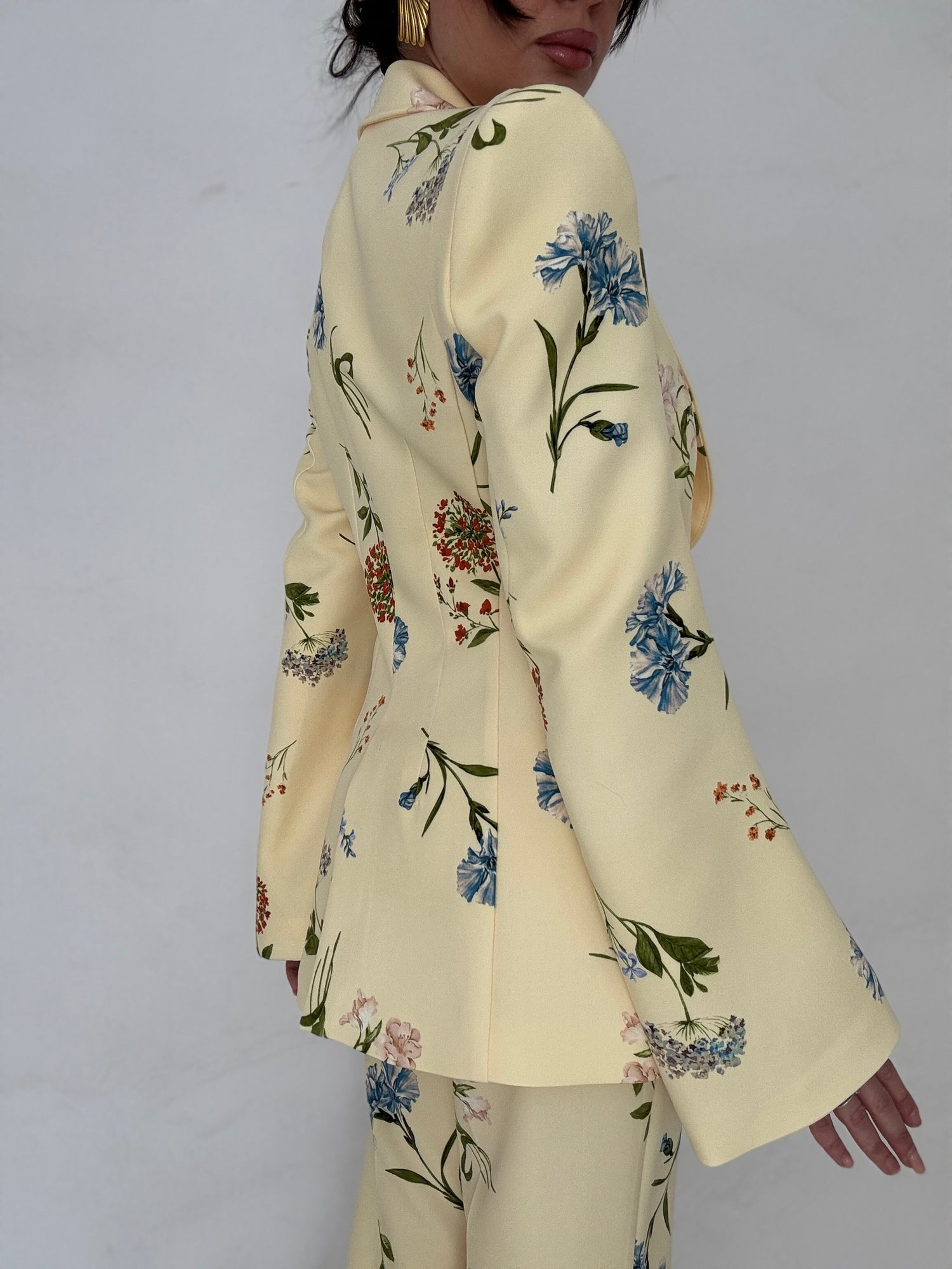 Tailleur ‘FIORI’ By Lumina Giallo