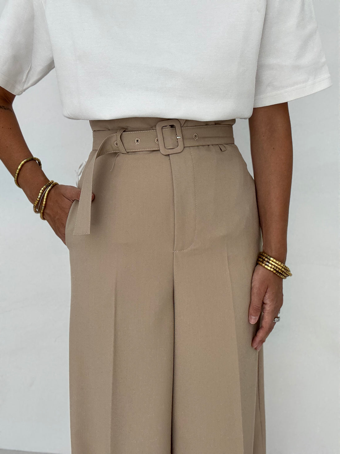 Pantalone ‘CLASSICO CON CINTURA’ Beige