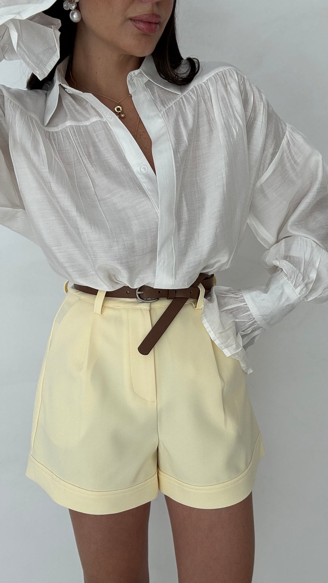 Camicia ‘VELATA’ con rouches al polso Bianca