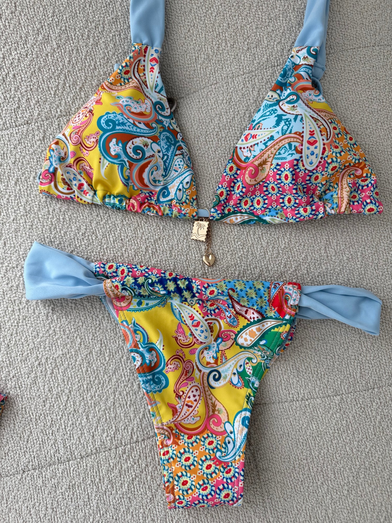 Costume fantasia bandana azzurro con ciondoli