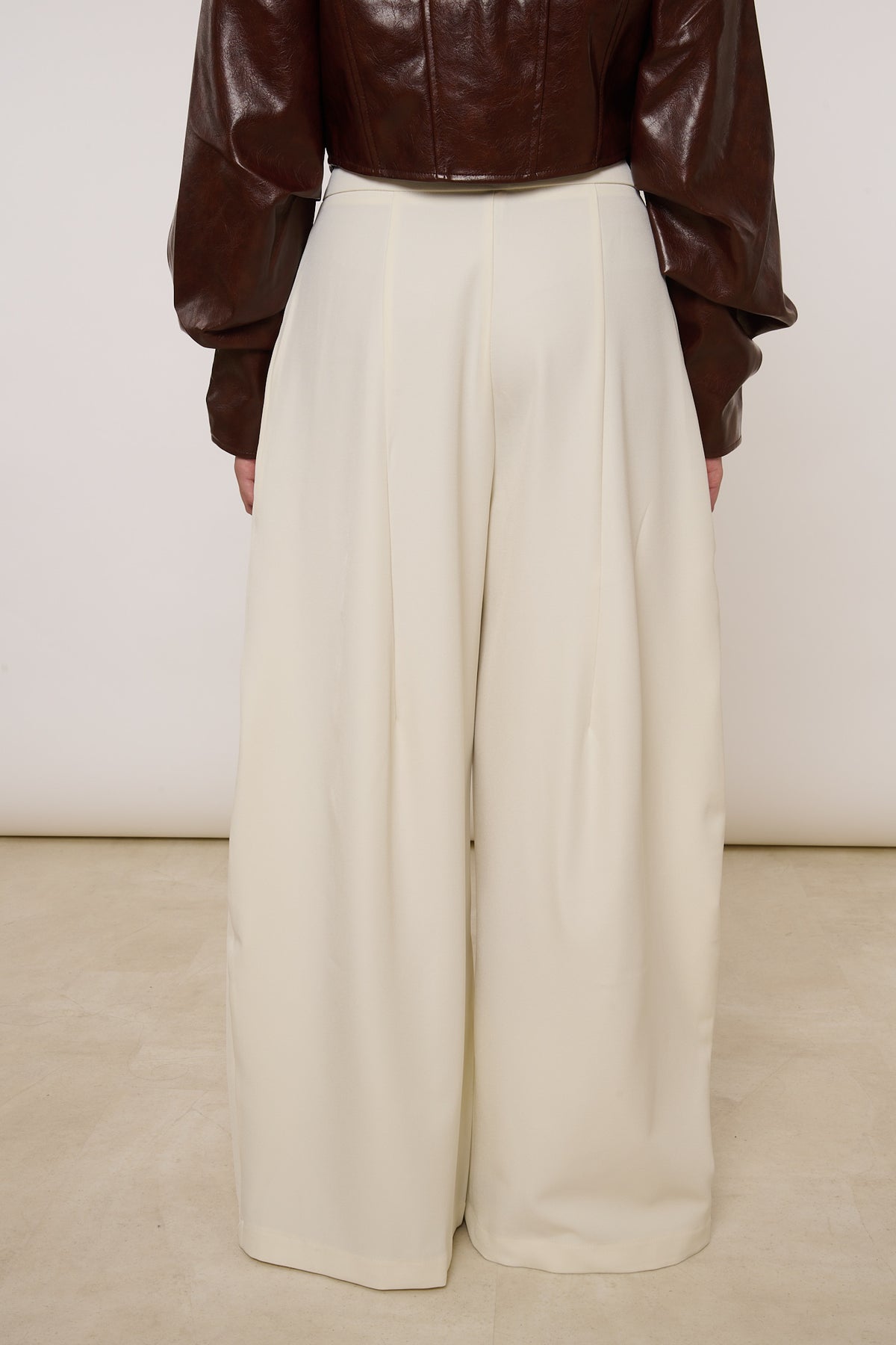 Pantalone con Pence ‘DETTAGLIO ECOPELLE’ Panna
