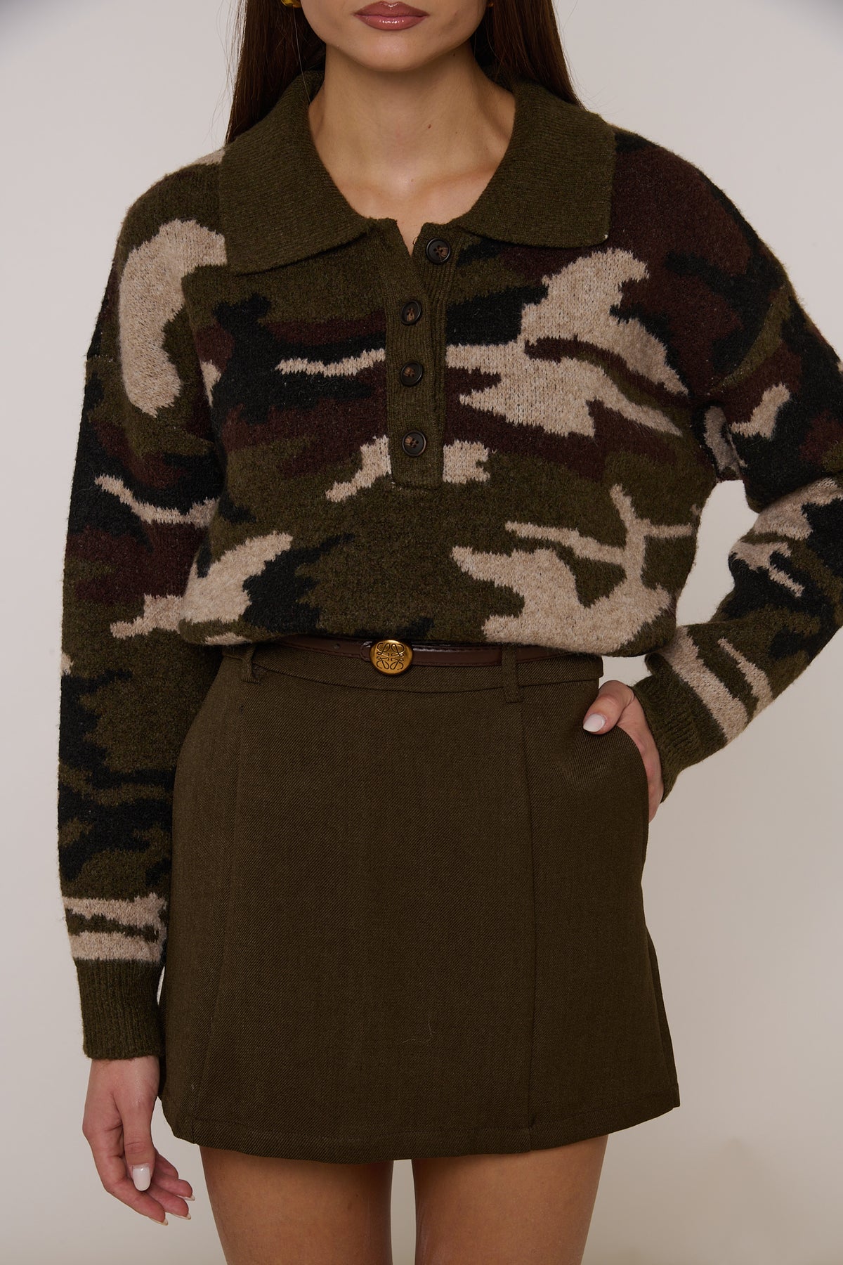 Gonna/Pantaloncino ‘CINTURA DETTAGLIO ORO’ Verde Militare