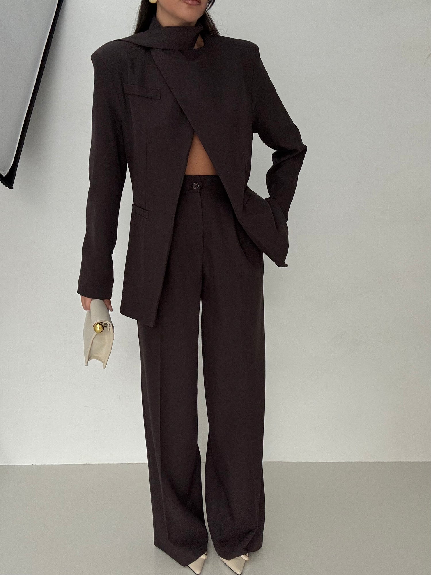 Tailleur ‘CON FUSCIACCA’ Cacao