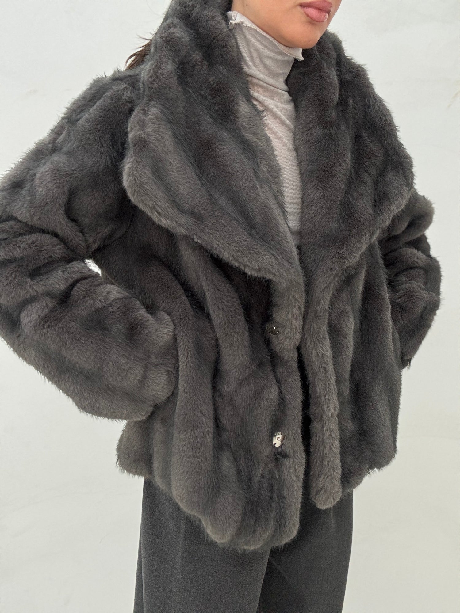 Eco pelliccia ‘ILARY’ Grigia