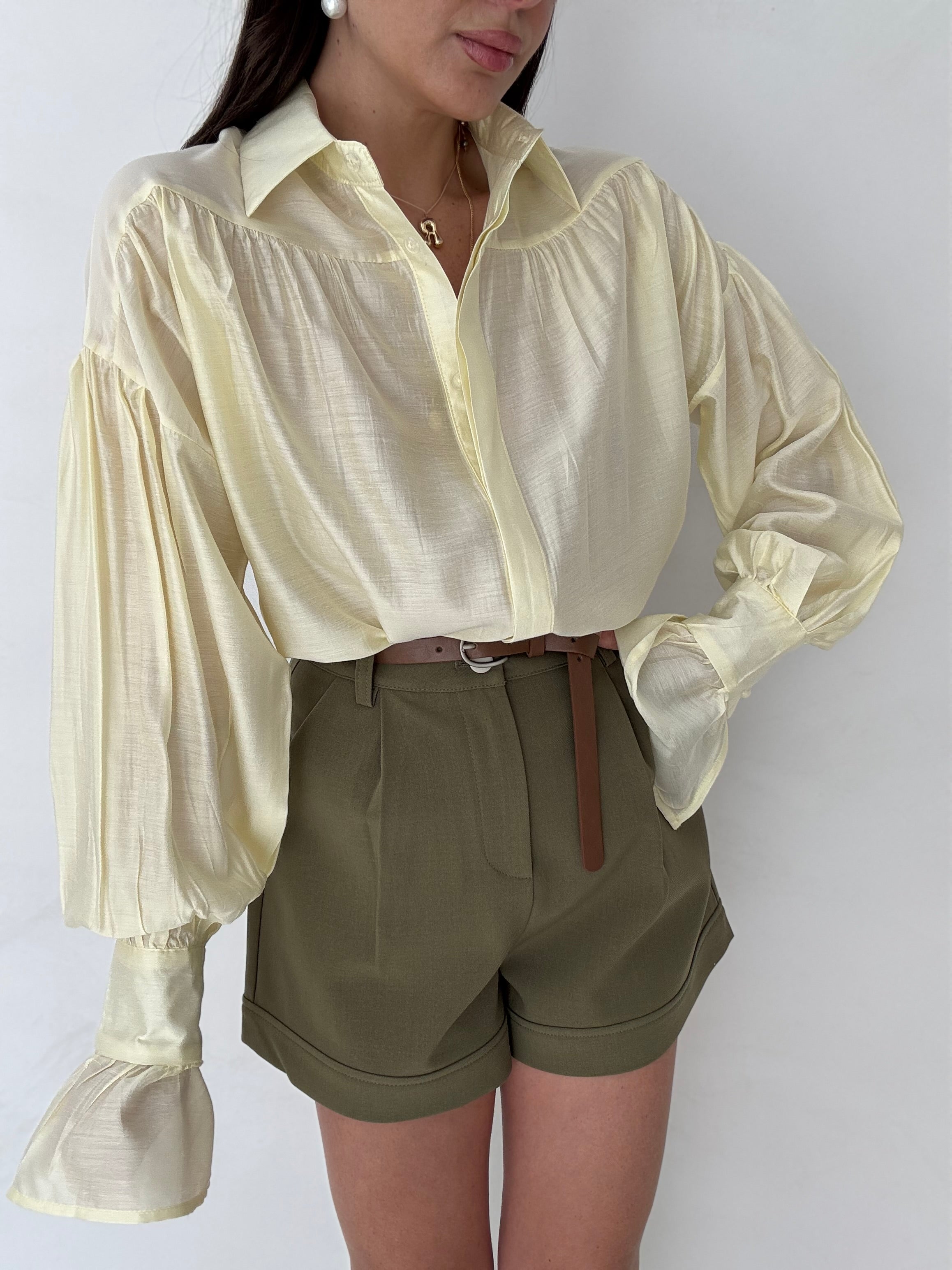 Camicia ‘VELATA’ con rouches al polso Gialla
