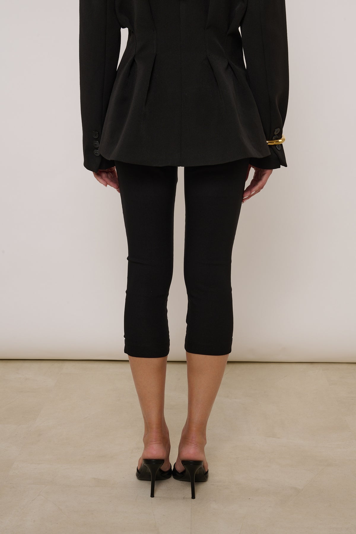 Pantalone ‘CAPRI’ Doppio Bottone Nero