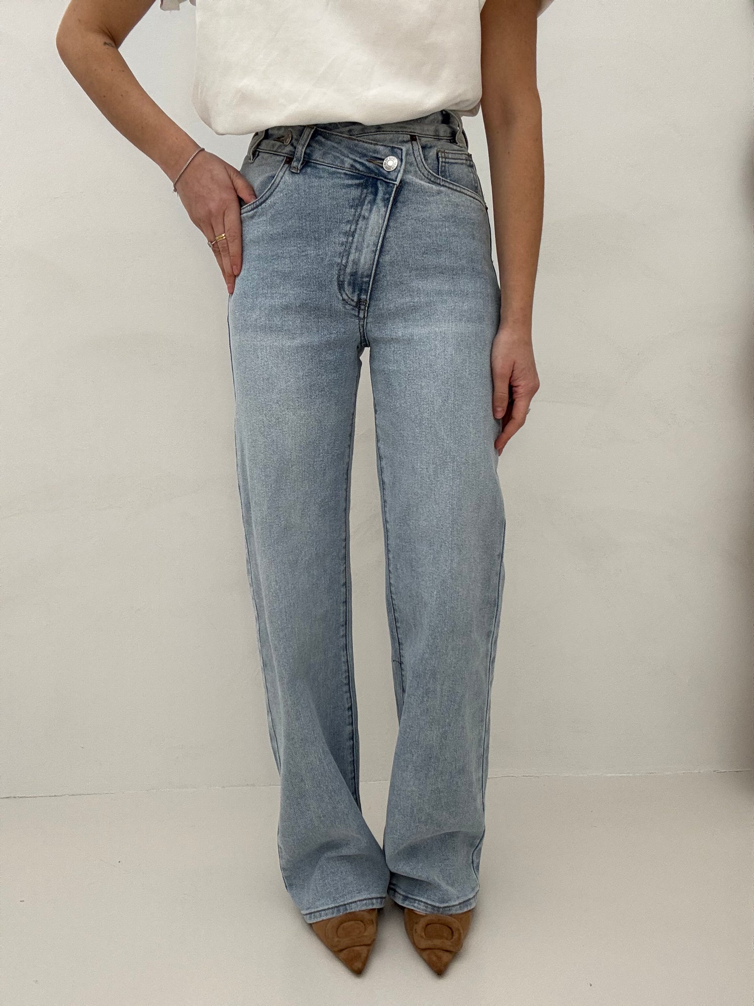 Jeans ‘BOTTONE ASIMMETRICO 2.0’ Denim Chiaro