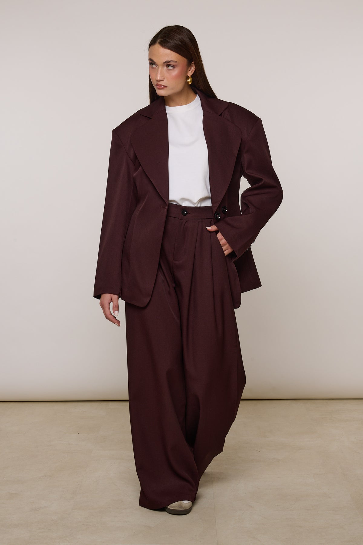 Tailleur ‘DUE BOTTONI’ Bordeaux