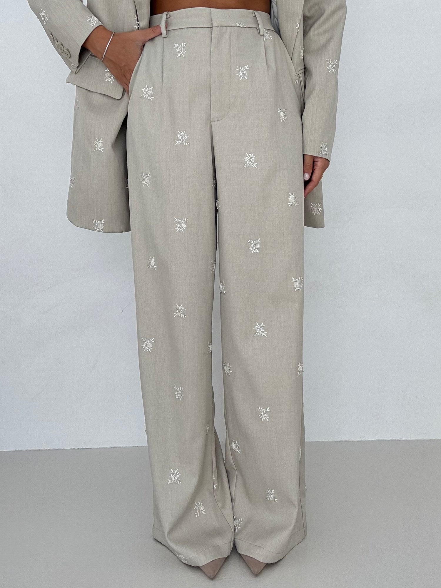 Pantalone ‘FIORI IN STRASS BY LUMINA’ Fango