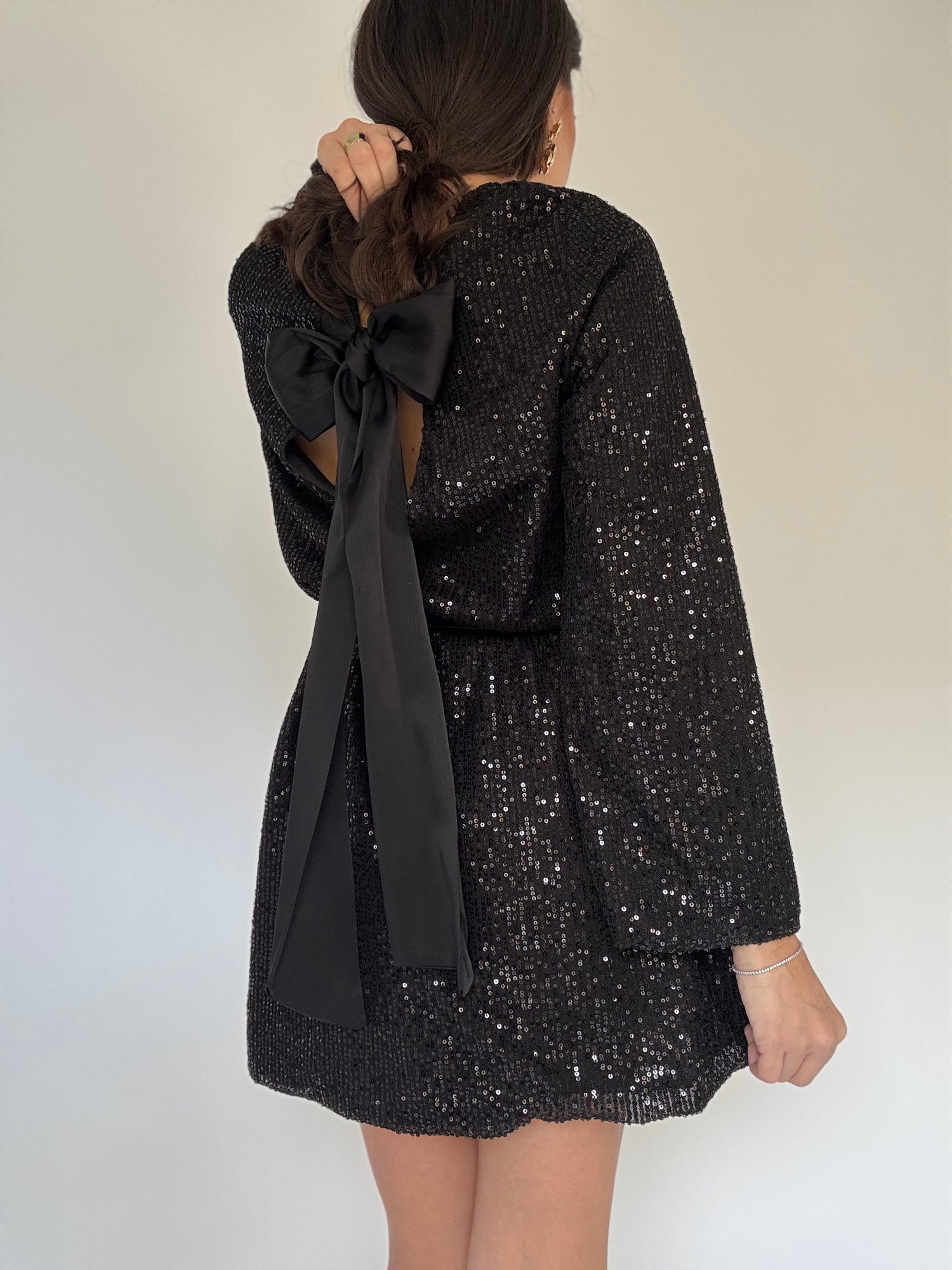 Abito ‘FIOCCO’ con Paillettes Nero