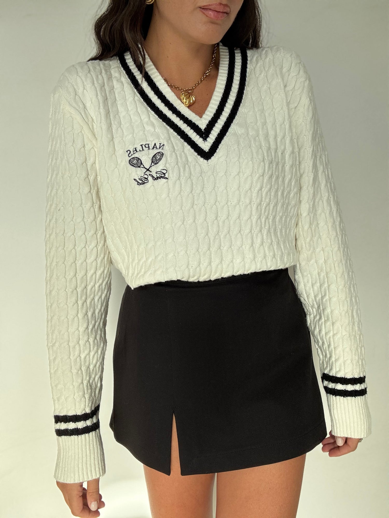 Maglione ‘TRECCIA’ scollo V 3&33 Bianco righe Nere