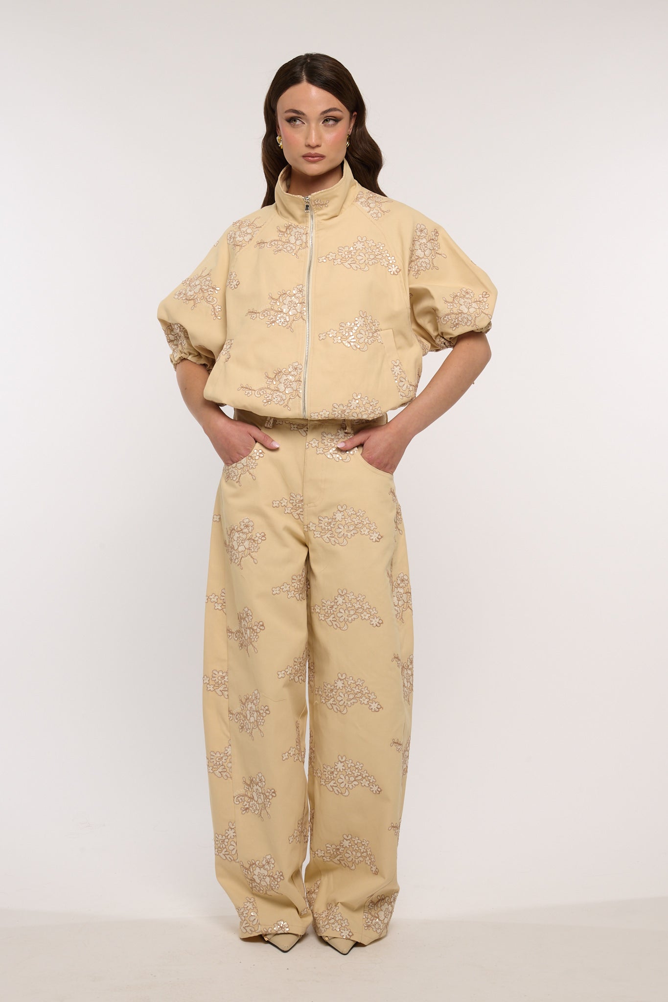 Jeans ‘RICAMI FIORI E PAILLETTES’ By Lumina Panna