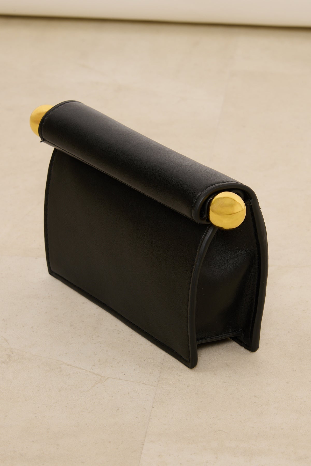 Pochette ‘PERGAMENA’ Ecopelle Nera