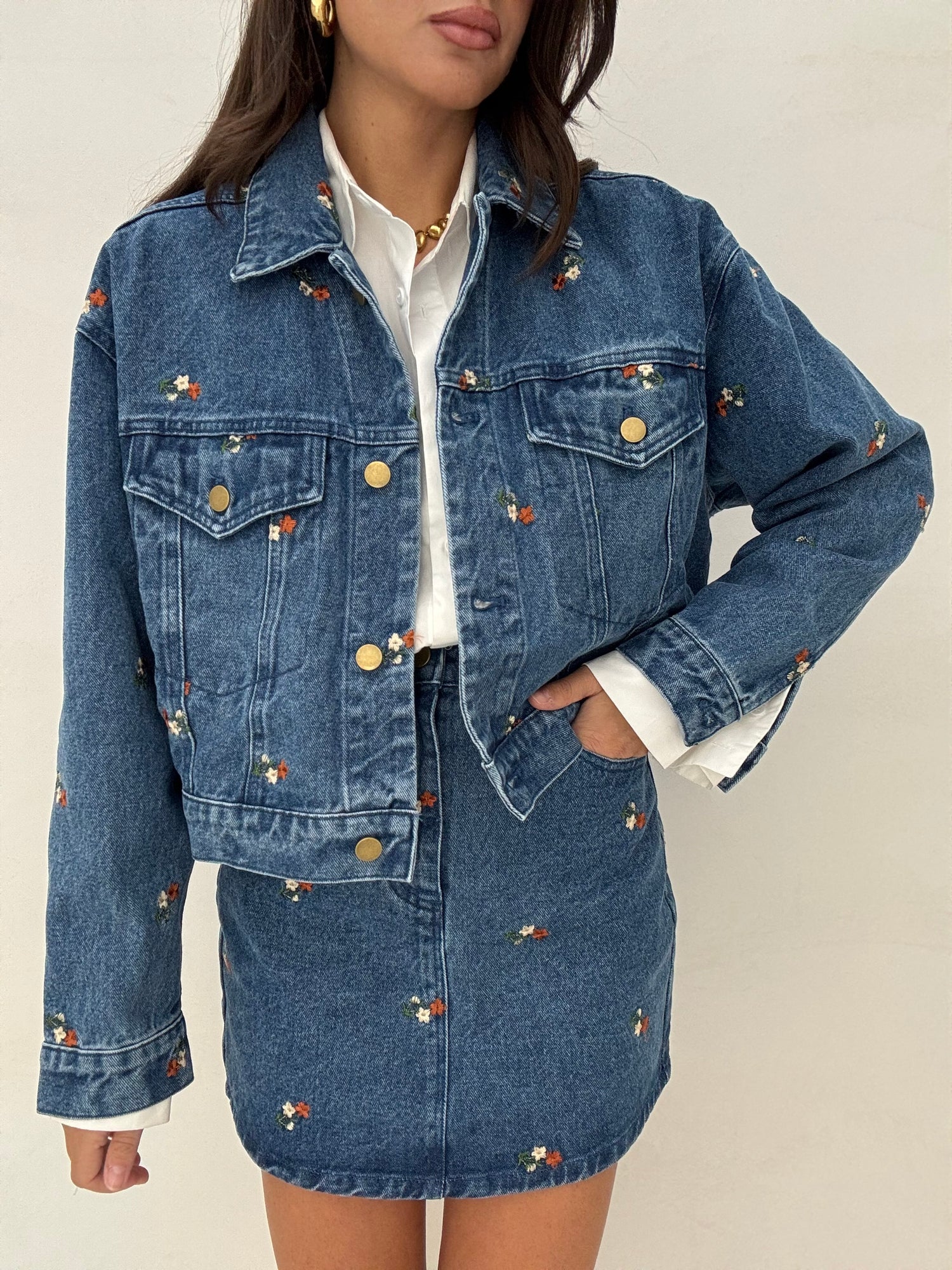 Giacca crop ‘FIORELLINI ’ In Denim