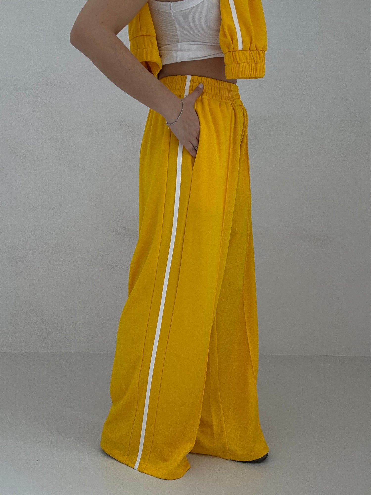 Pantalone Tuta ‘BY LUMINA’ Giallo