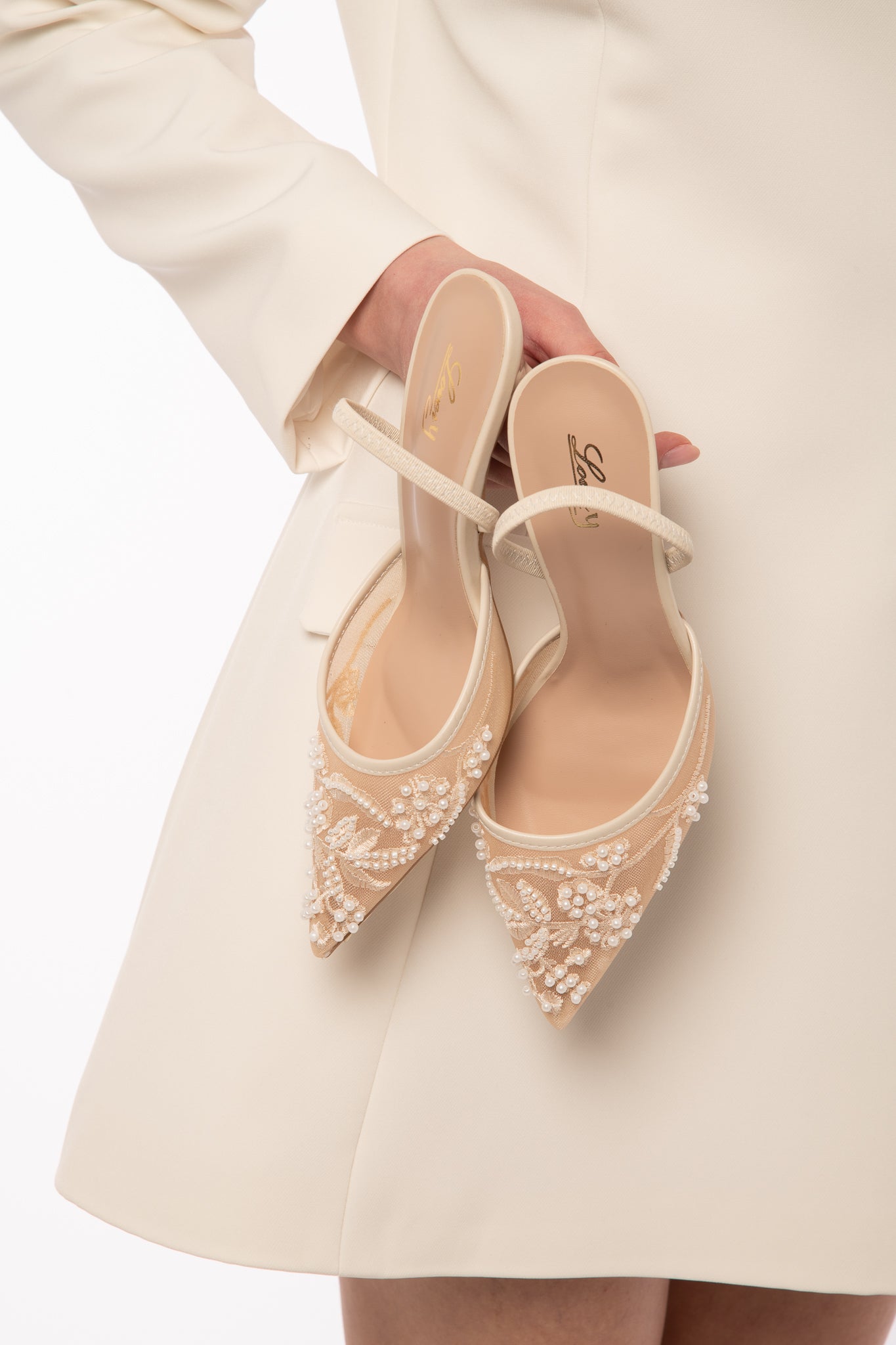 Décolleté ‘RICAMI E PERLINE’ Panna