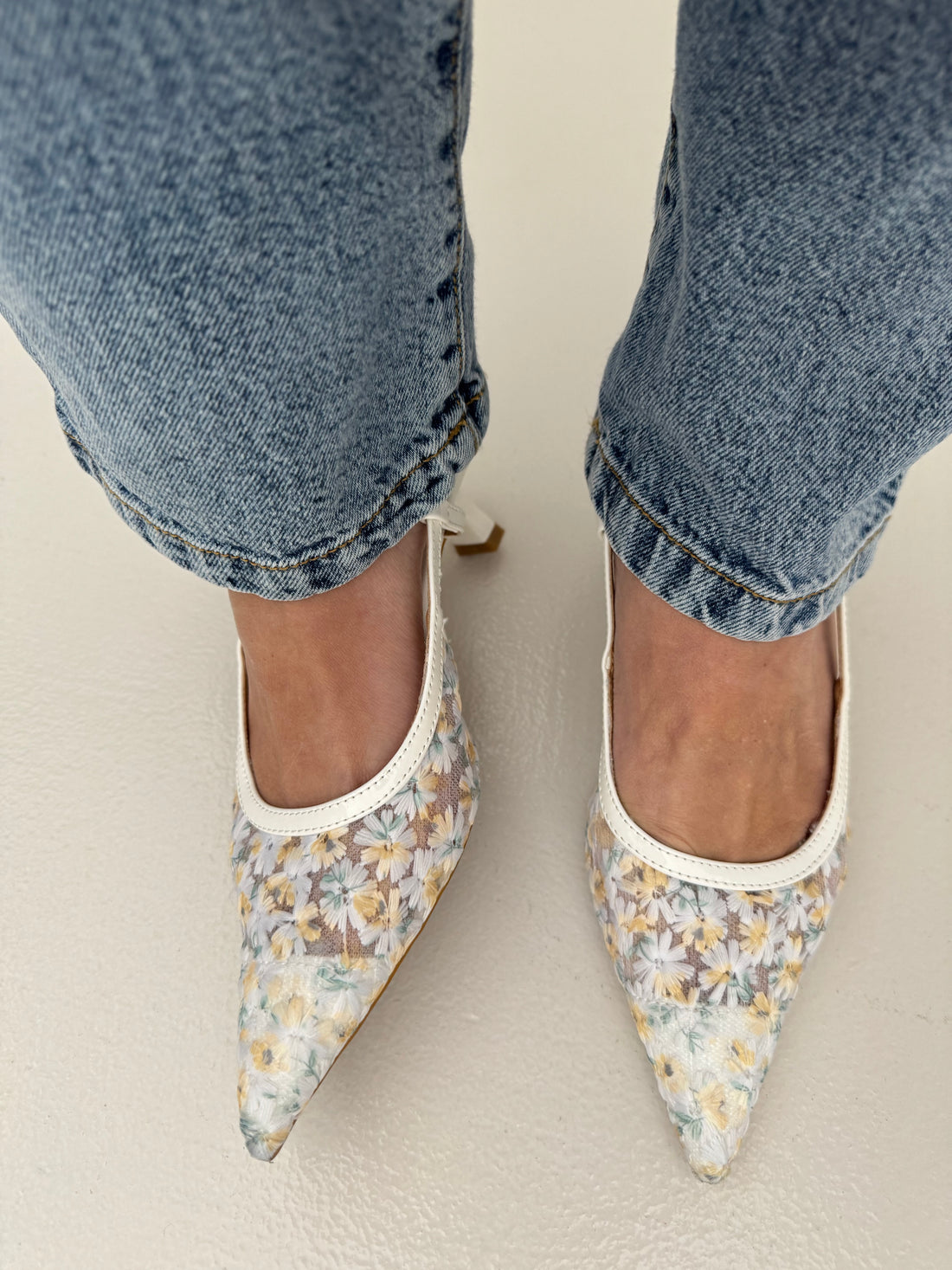 Slingback ‘FIORELLINI RICAMATI’