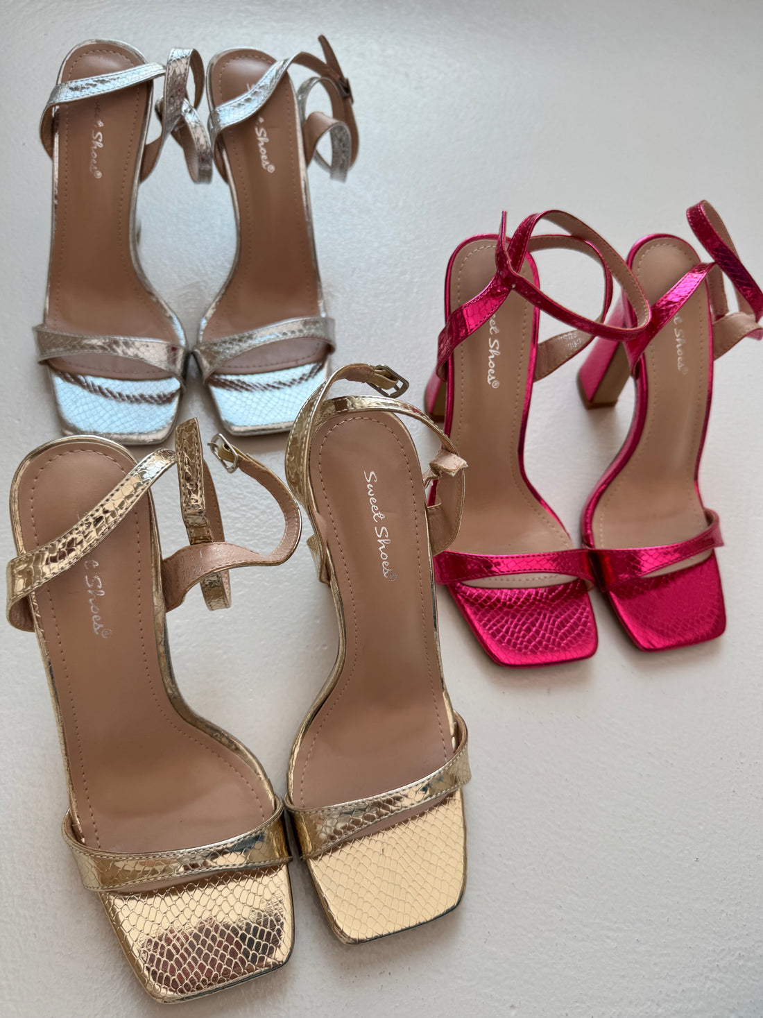 Sandalo con tacco ‘GIOIELLO’ pitonato GOLD