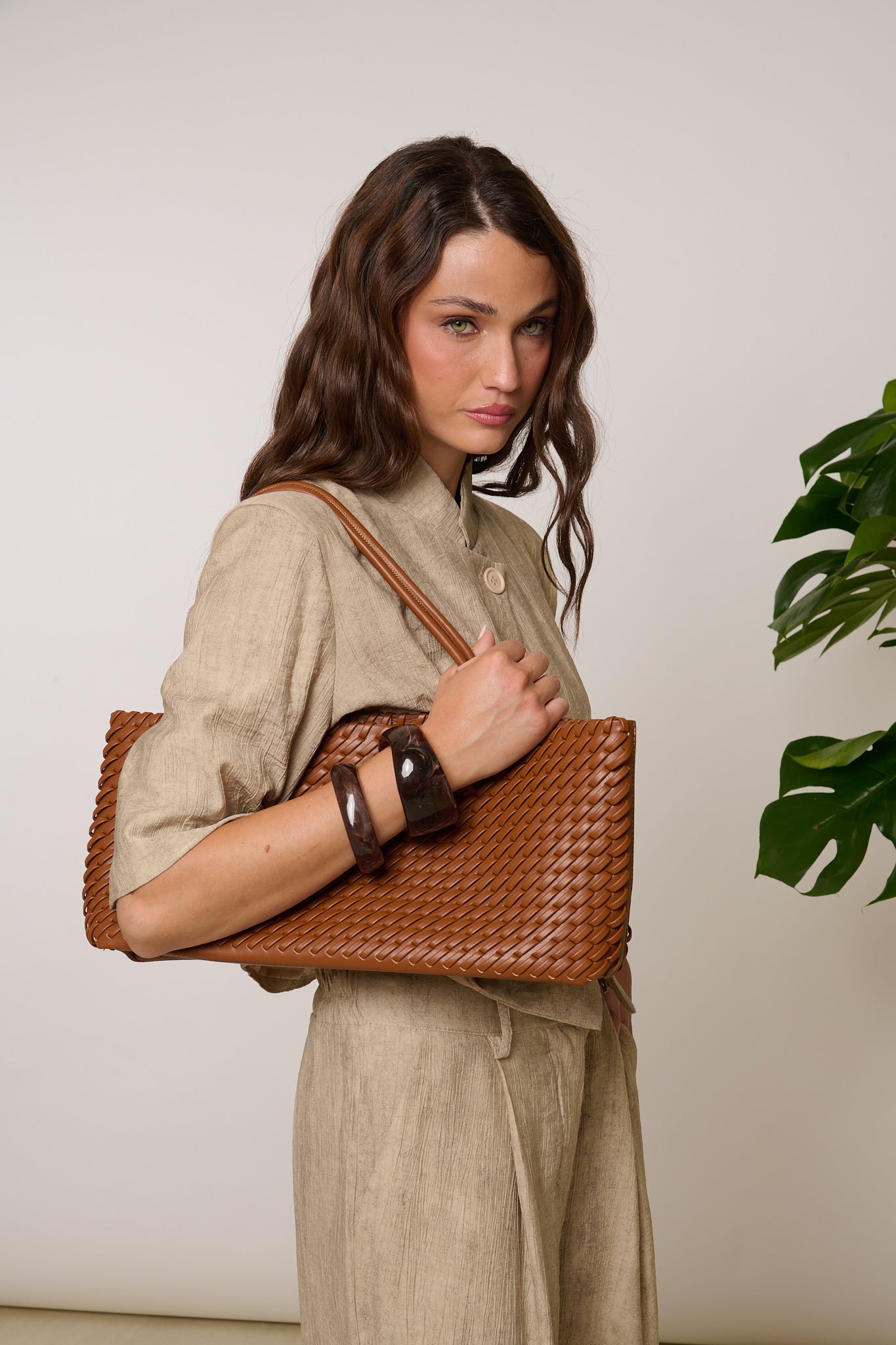 Borsa ‘BAGUETTE’ ecopelle intrecciata Cuoio