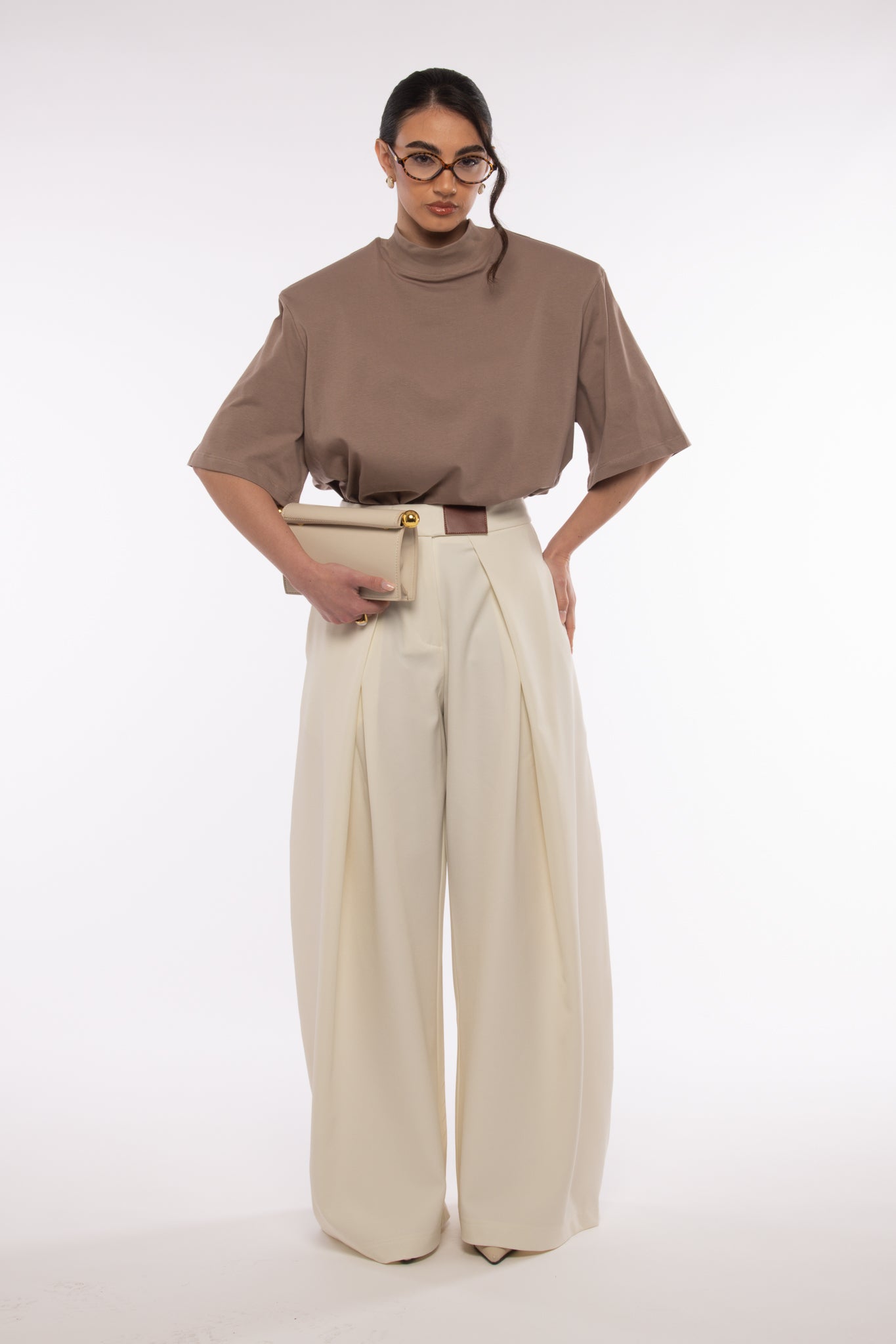 Pantalone ‘GANCETTO E DETTAGLIO ECOPELLE’ Panna