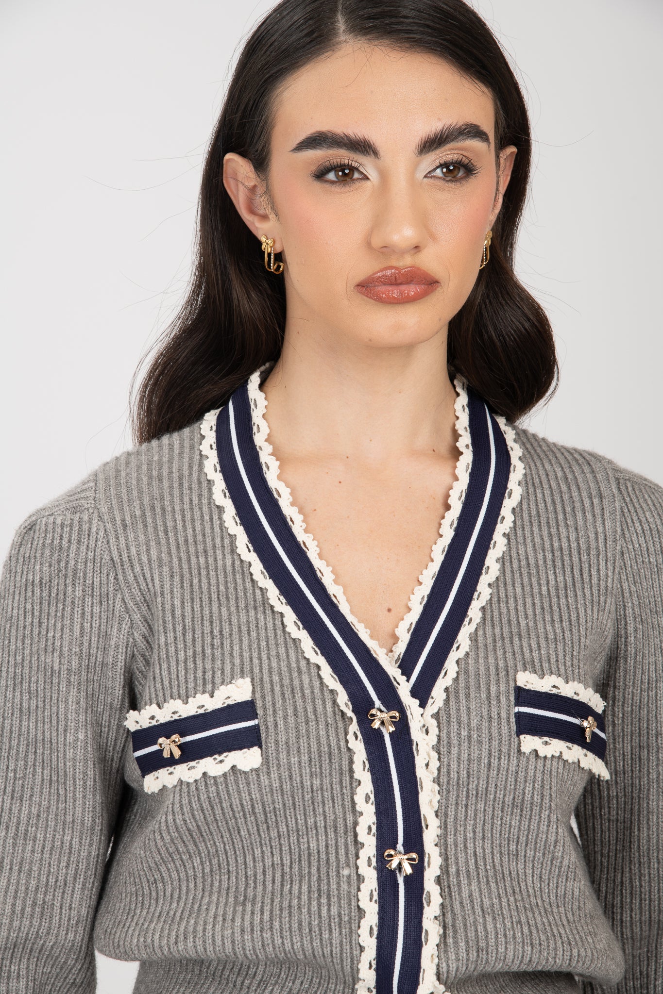 Cardigan ‘BOTTONI FIOCCHETTI’ Grigio