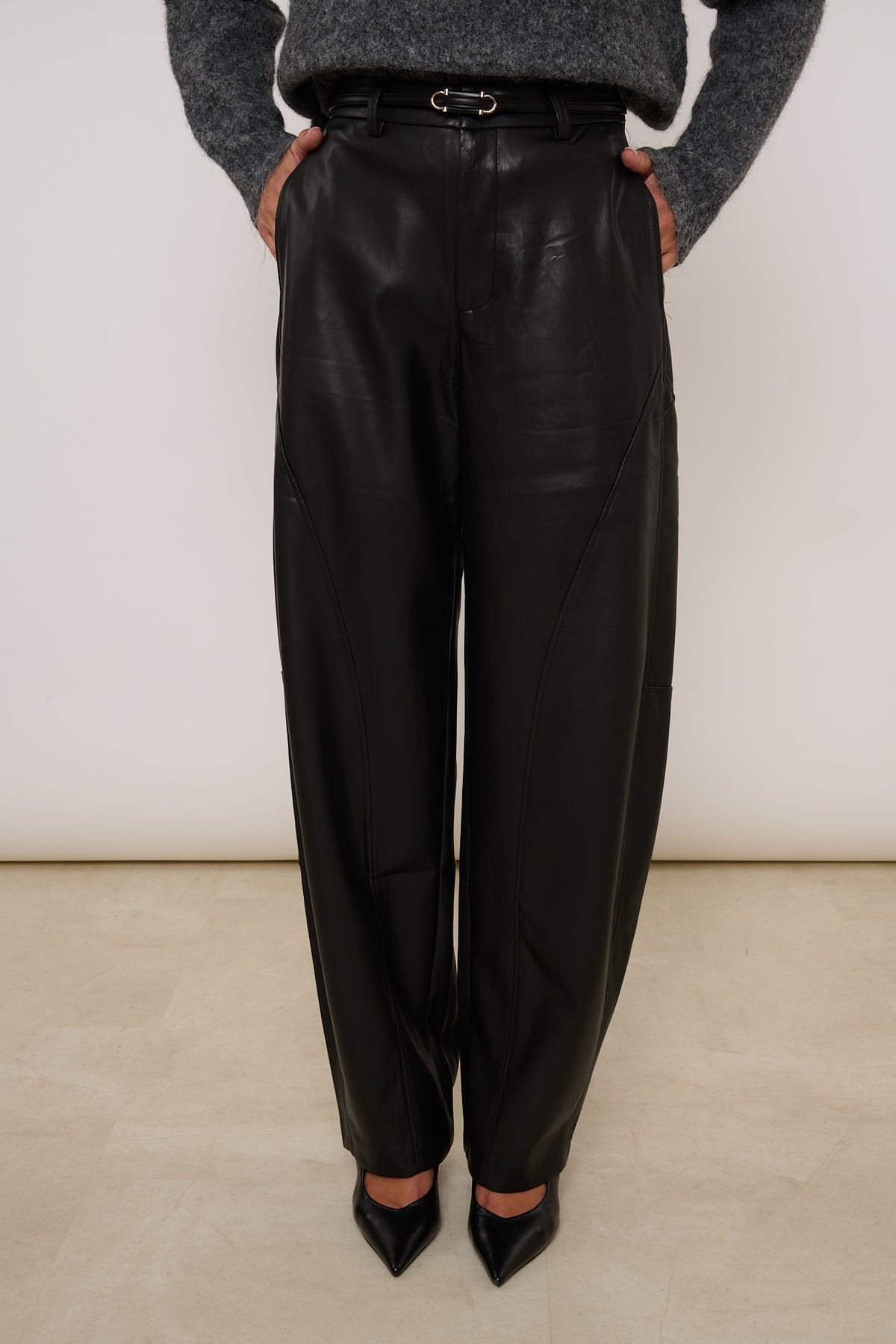 Pantalone ‘BARREL’ Ecopelle Nero