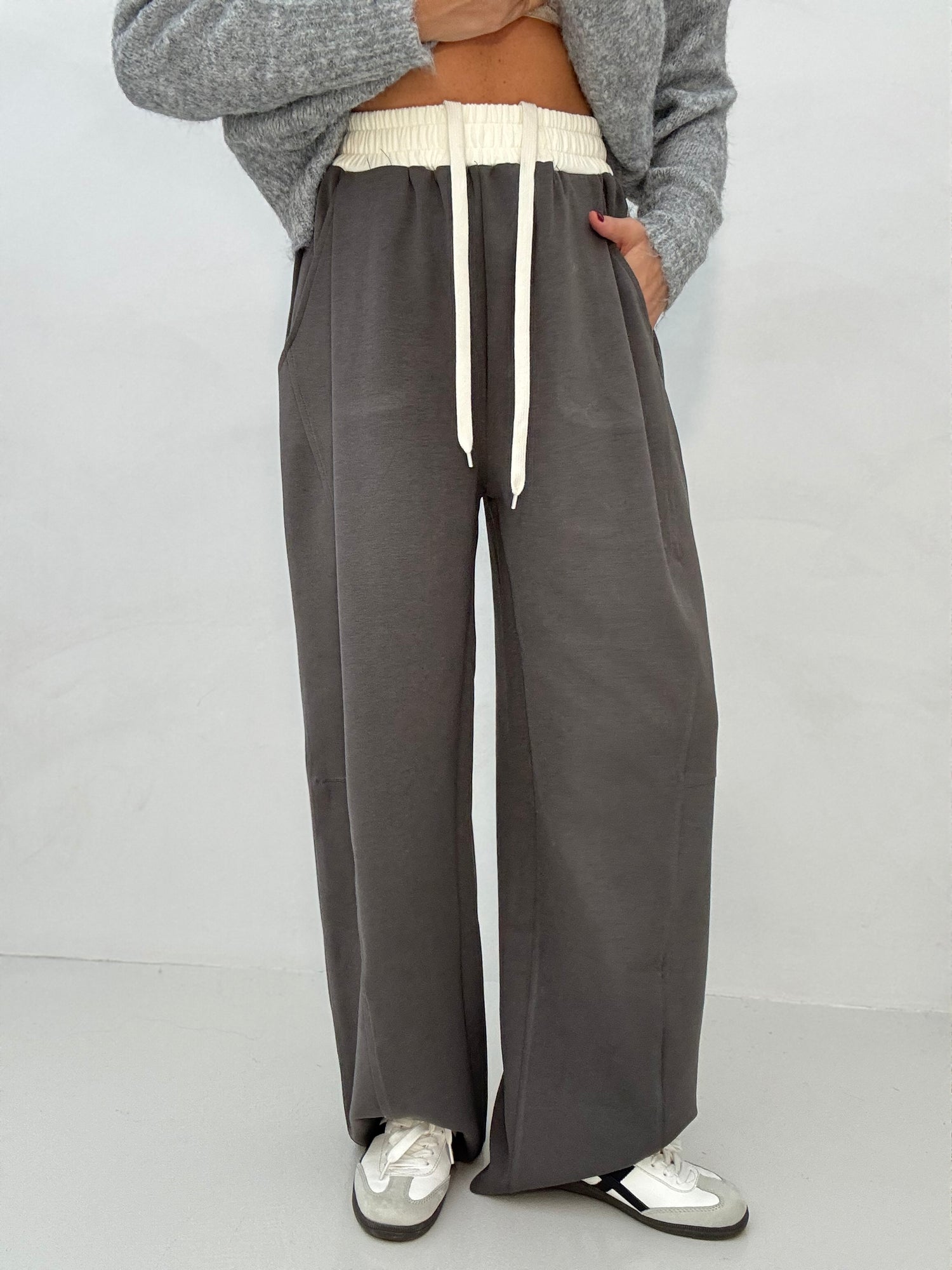 Pantalone tuta ‘BANDA BIANCA 47%COTONE’ Grigio