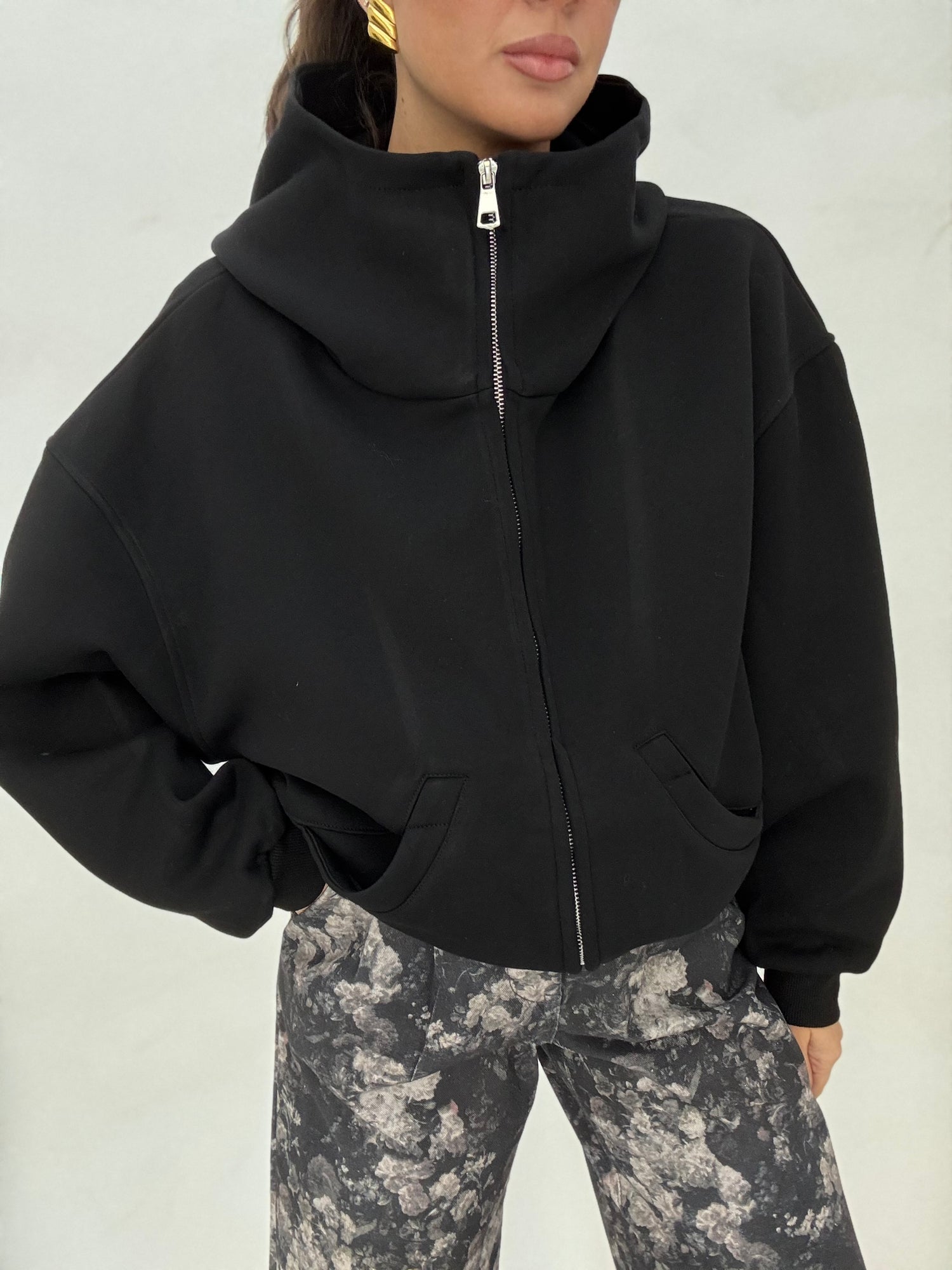 Felpa ‘ZIP COLLO ALTO’ 30%COTONE Nera