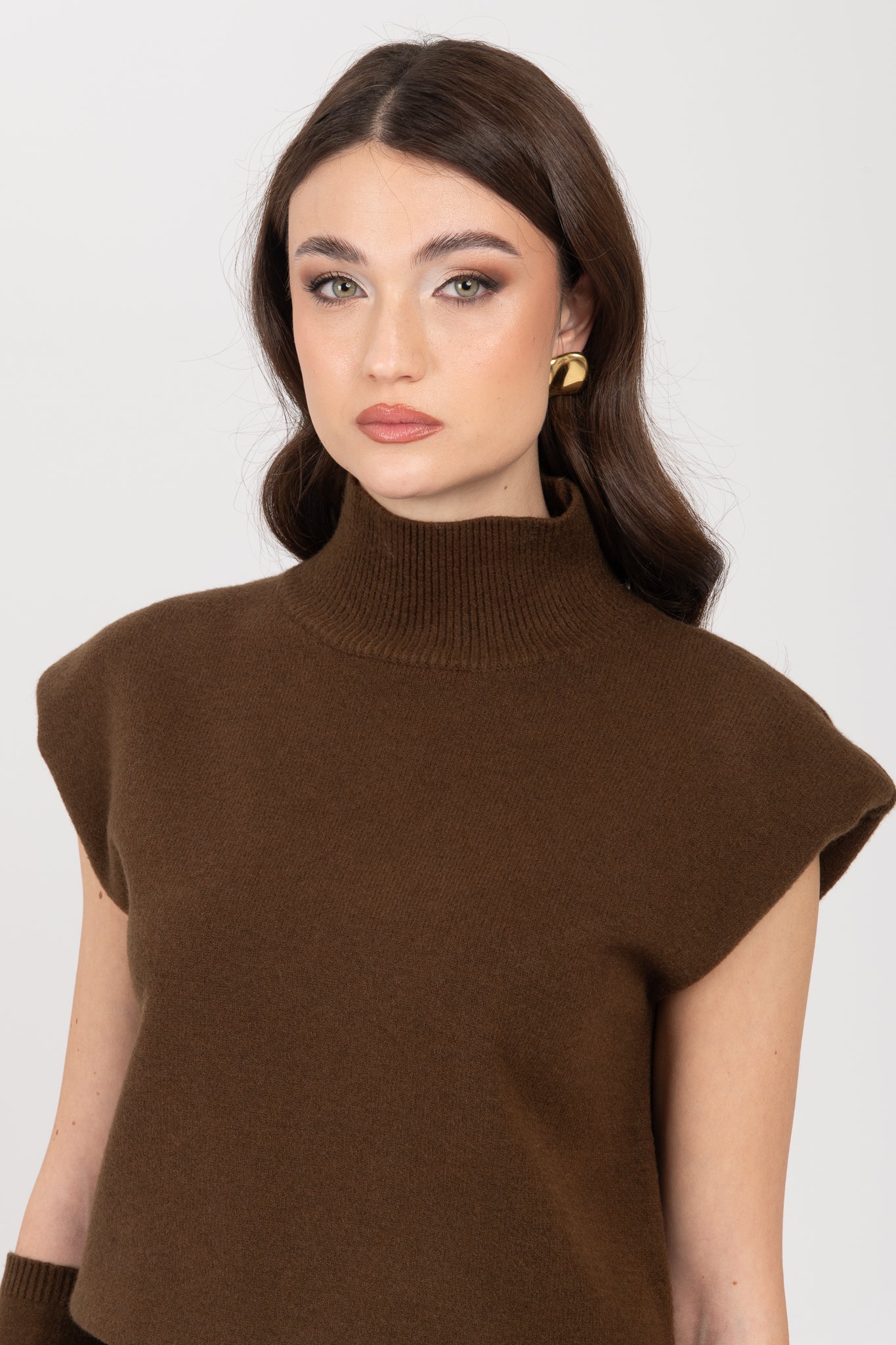 Maglione ‘COLLO ALTO’ con manicotto Cacao