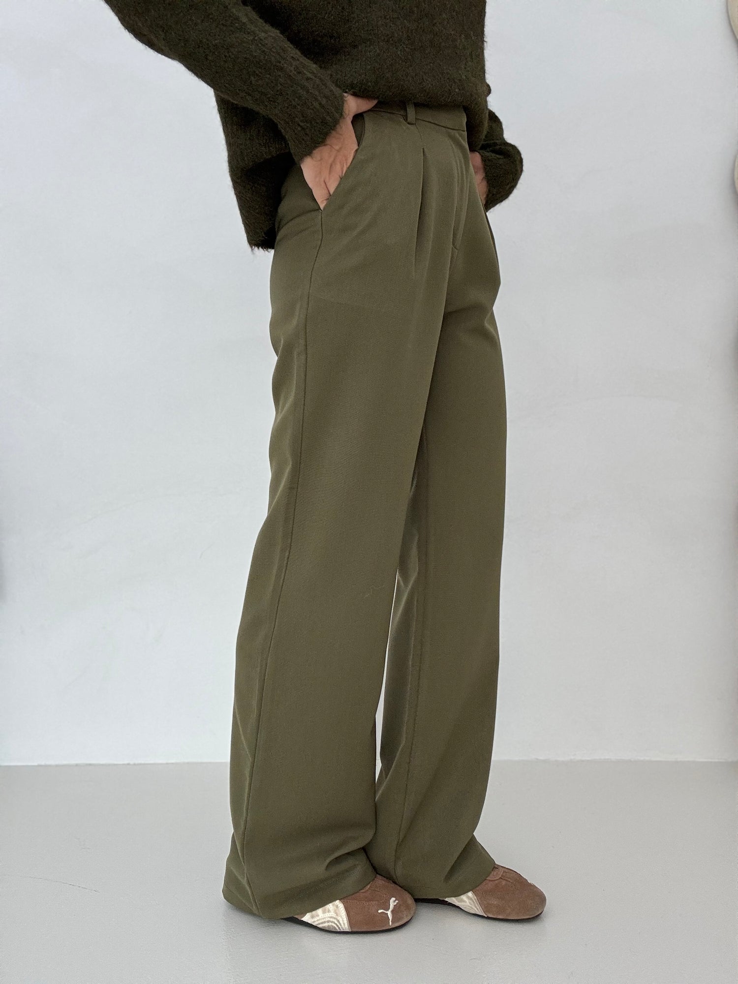 Pantalone con pence Verde Militare