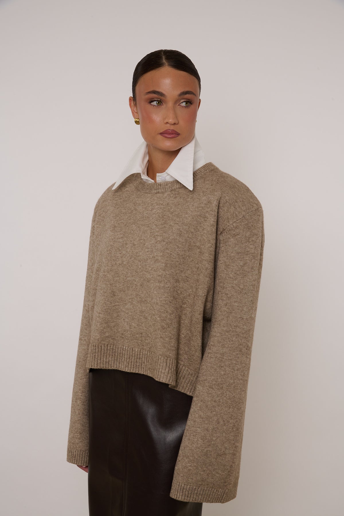 Maglione ‘MAXI SPALLINA’ girocollo Fango
