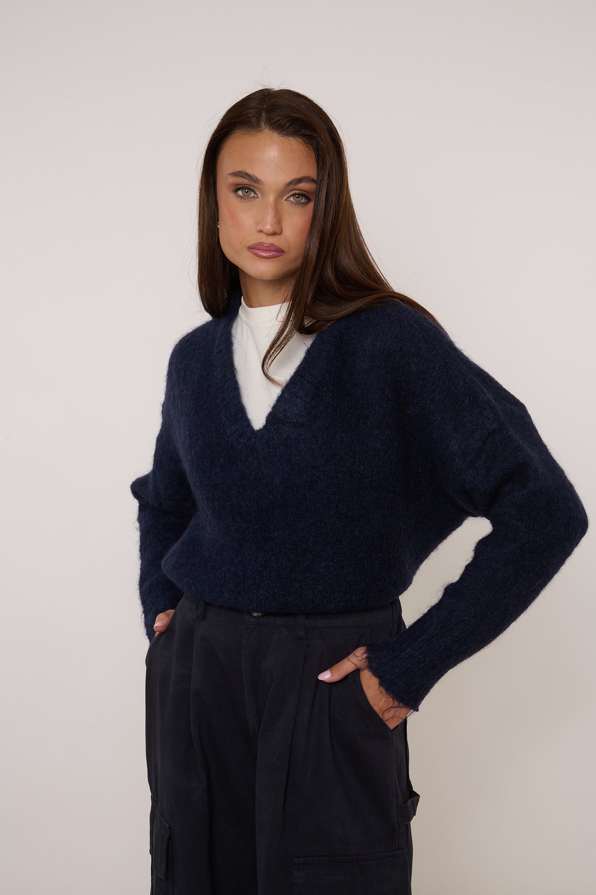 Maglione ‘SCOLLO V’ 5% LANA Blu Notte
