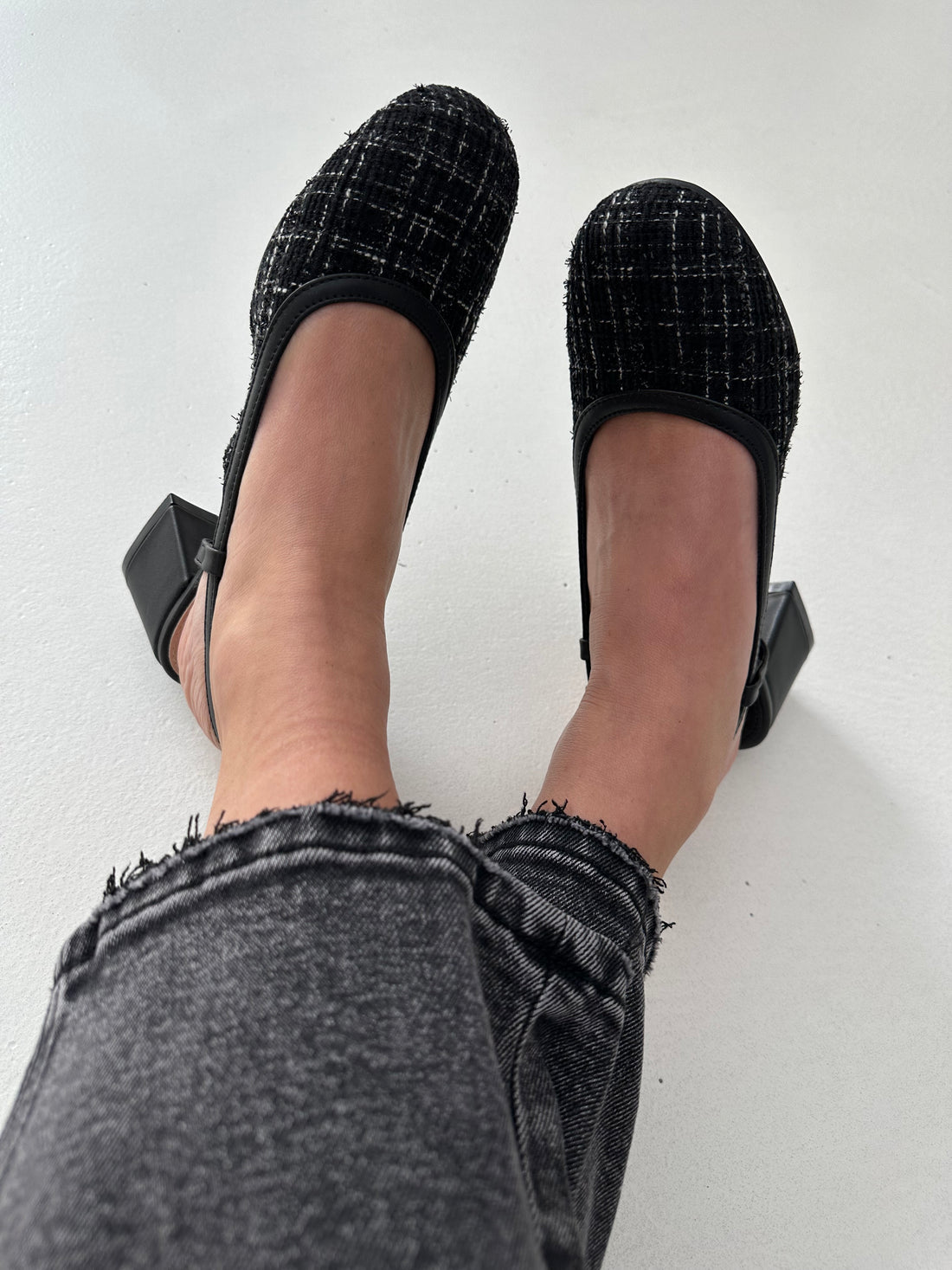 Scarpe ‘GIULIA PUNTA ROTONDA’ in tweed Nera