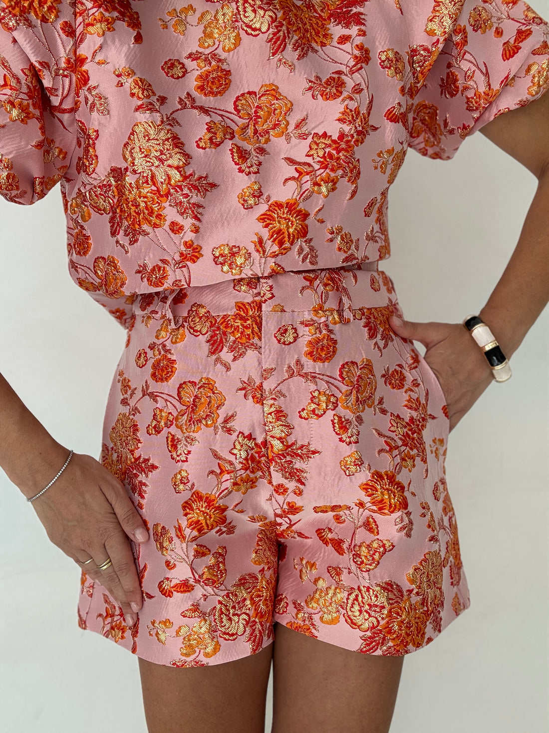 Pantaloncino ‘DRAGON’ Base Rosa fiori Arancio