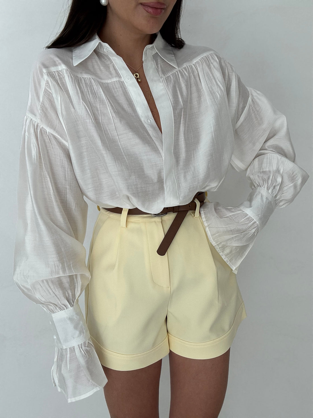 Camicia ‘VELATA’ con rouches al polso Bianca