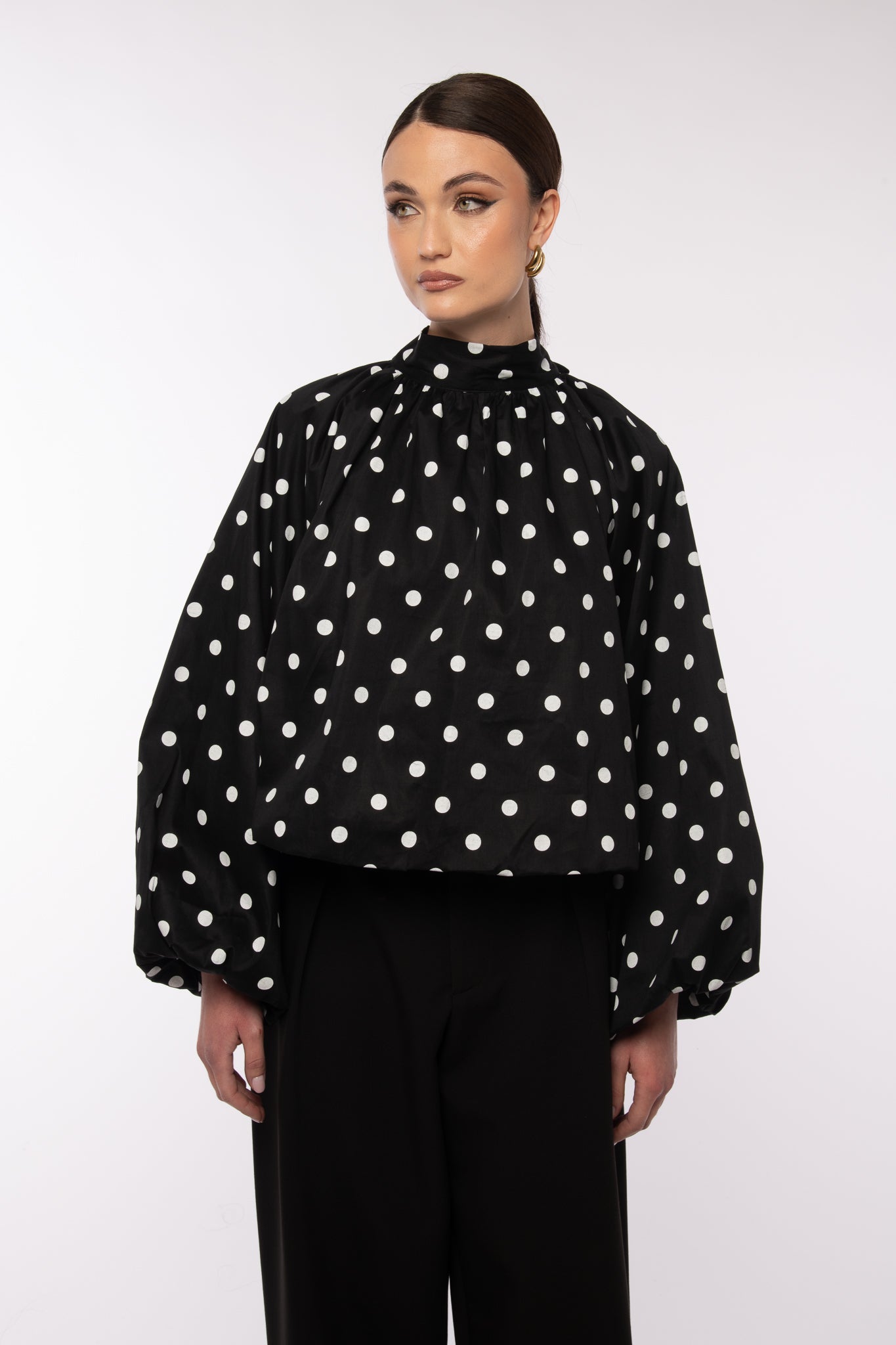Blusa ‘POIS’ Nera