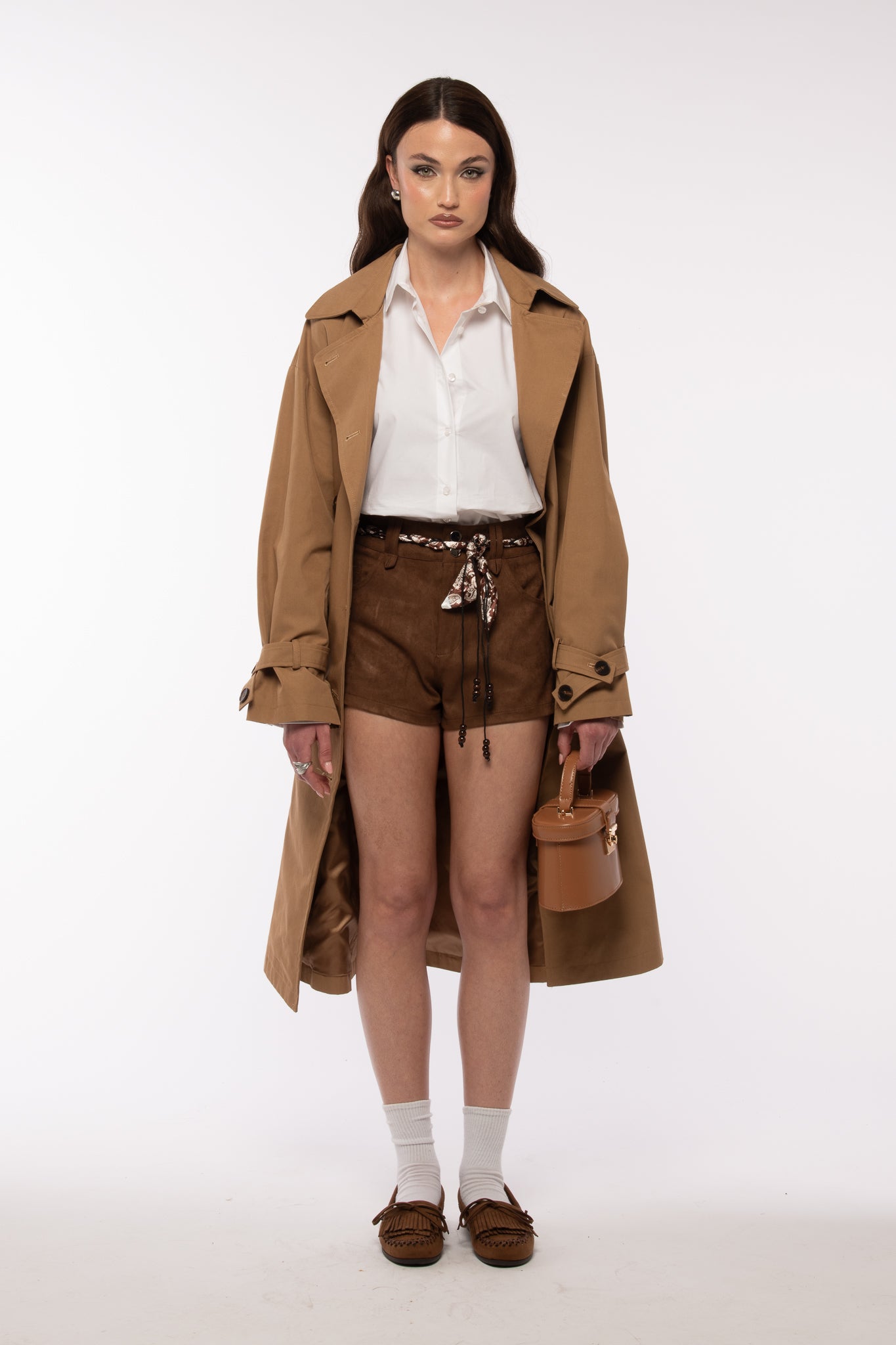 Pantaloncino in camoscio con cintura Cacao