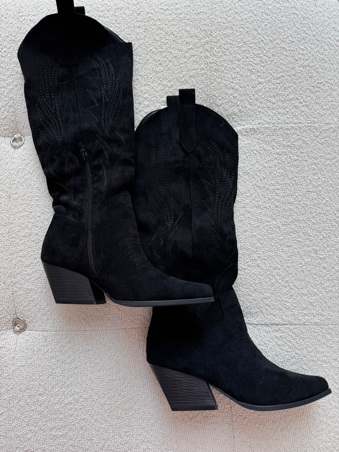 Camperos camoscio ‘RICAMI’ Nero
