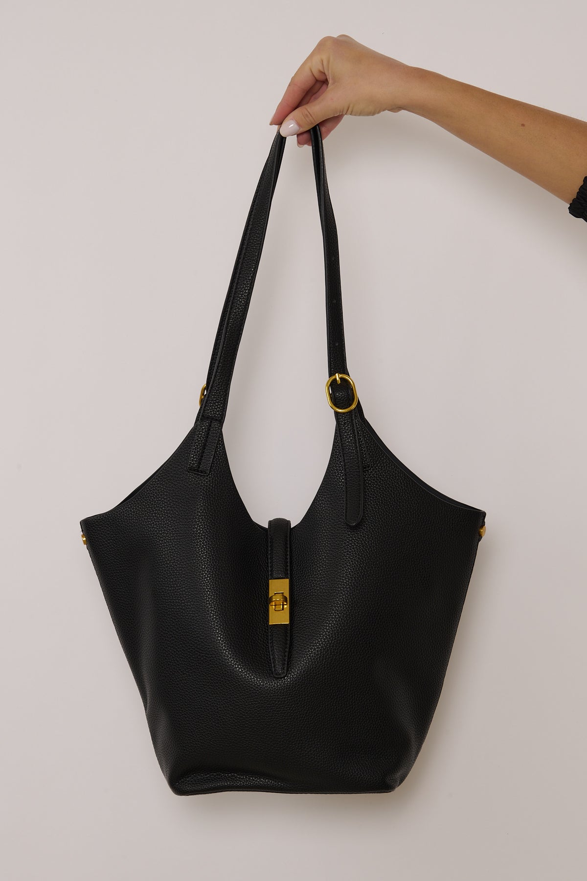 Borsa ‘MAXI OVALE’ Ecopelle Nera