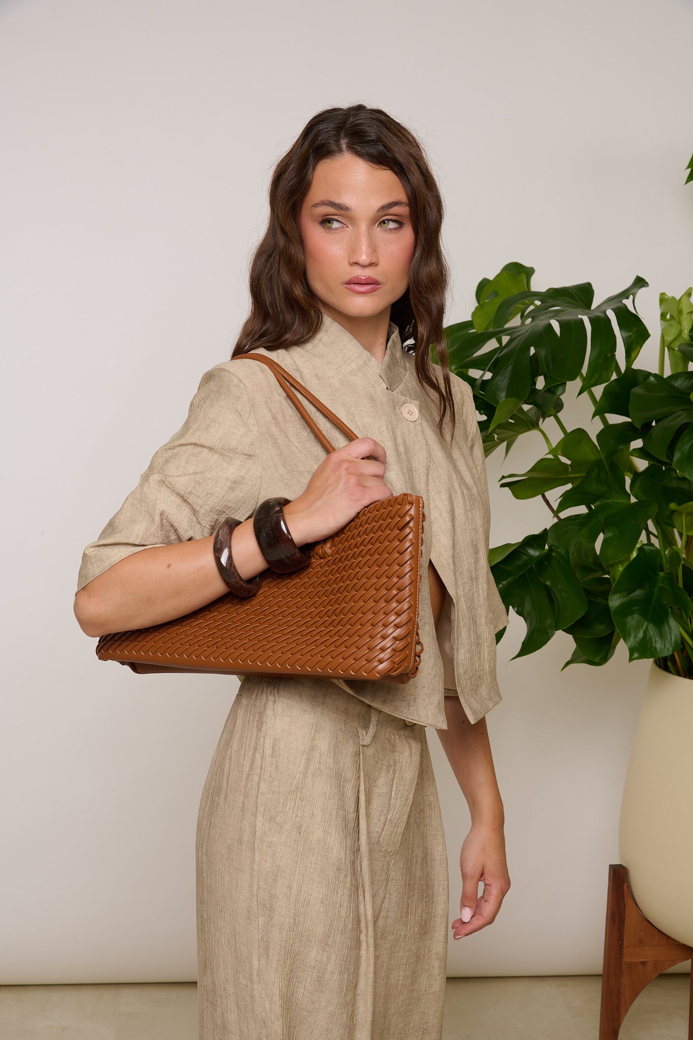Borsa ‘BAGUETTE’ ecopelle intrecciata Cuoio
