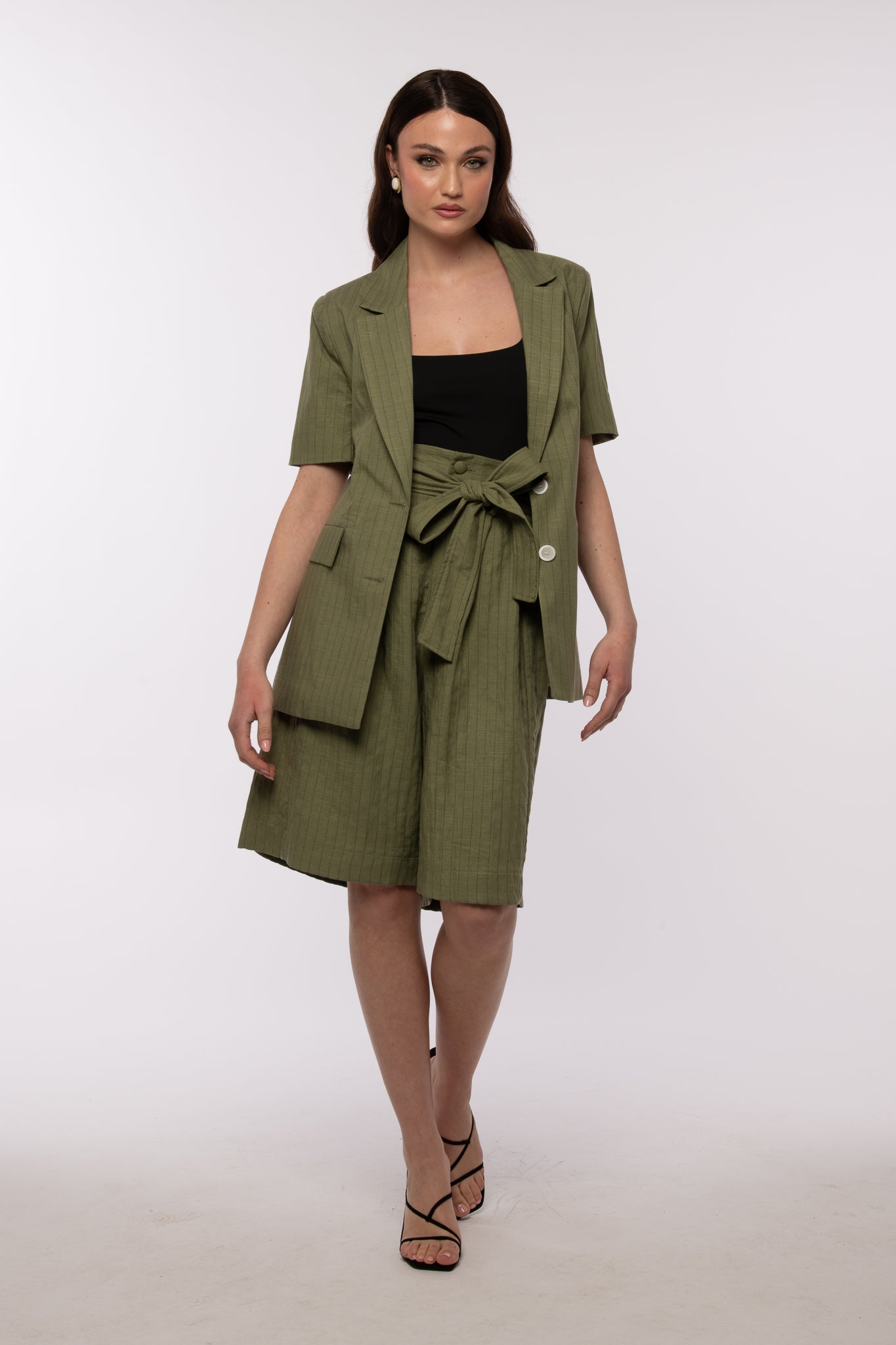 Bermuda ‘GESSATO’ 4% Lino By Lumina Verde Militare