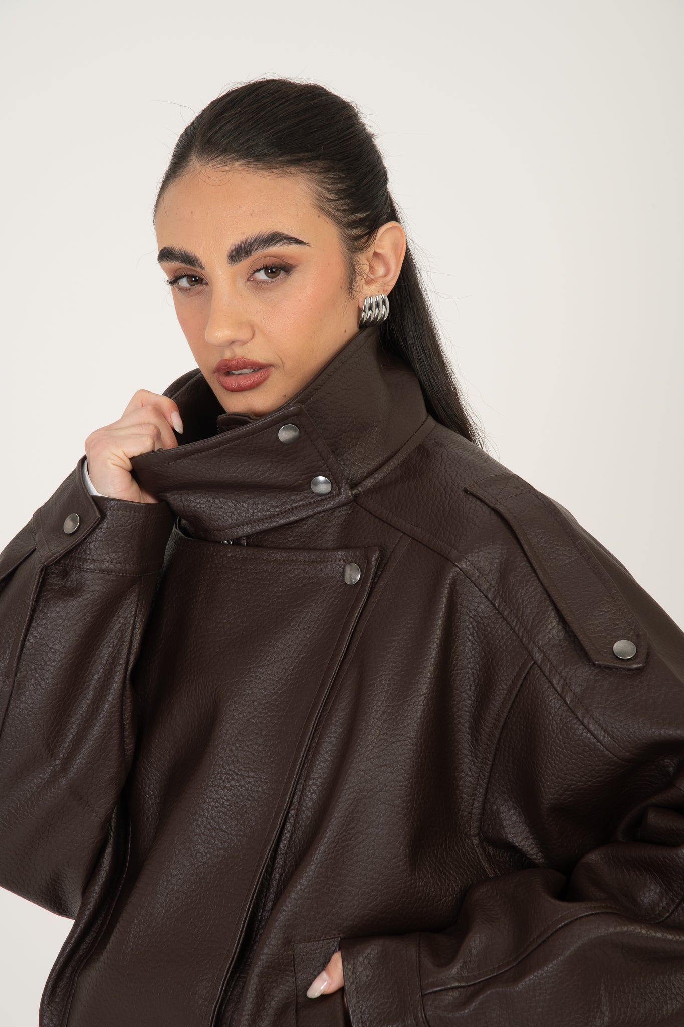 Chiodo/Bomber ‘COLLO ALTO’ ecopelle Cacao 2.0