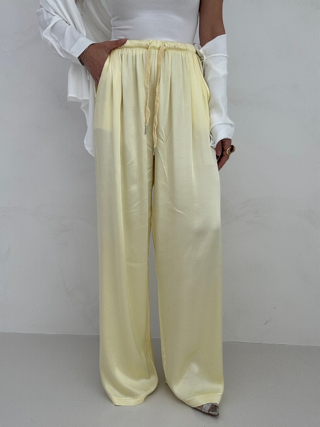 Pantalone ‘LAMINATO’ Giallo