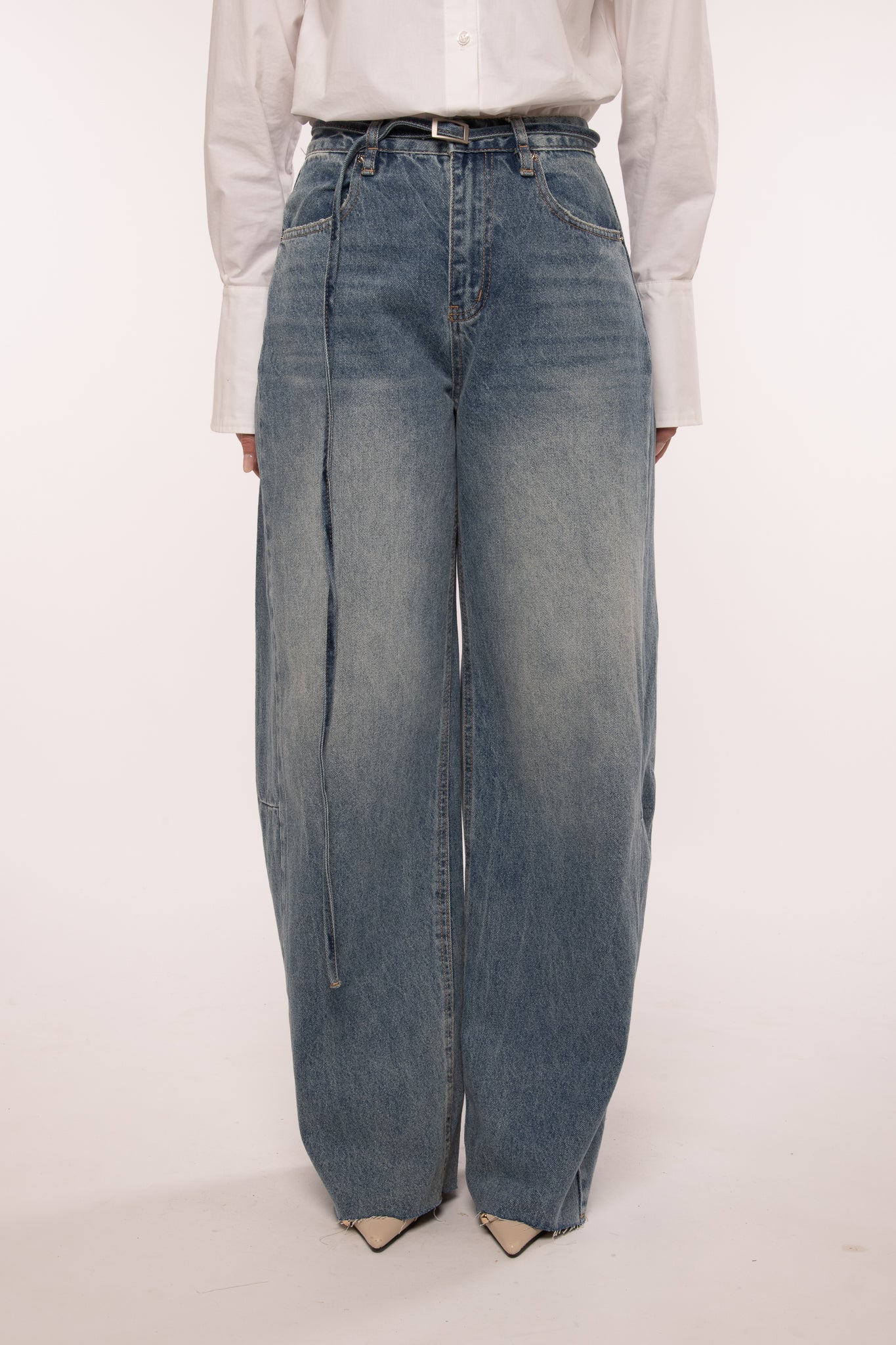 Jeans ‘BAGGY’ con laccetto