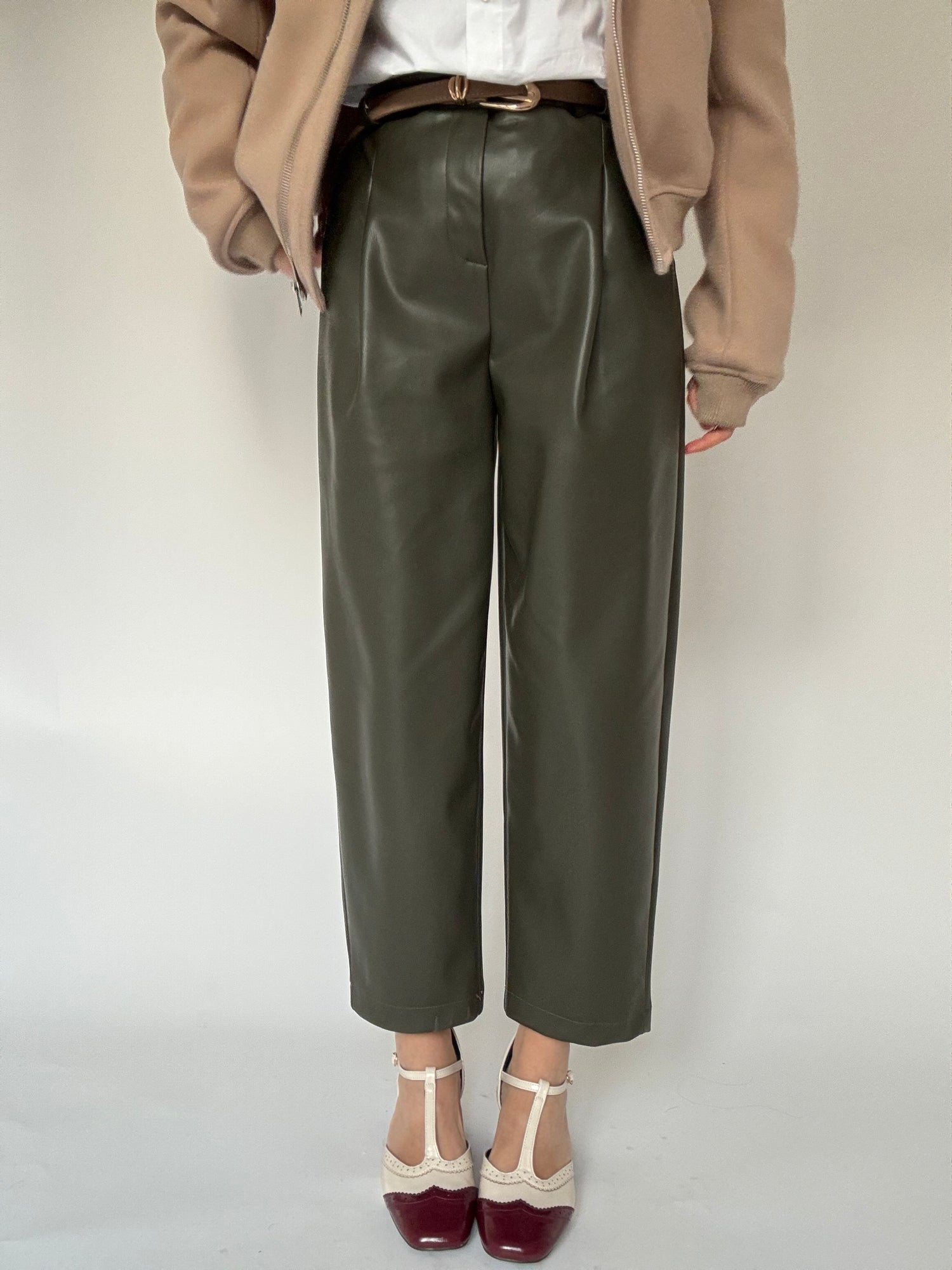 Pantalone ecopelle ‘3&33’ Verde Militare