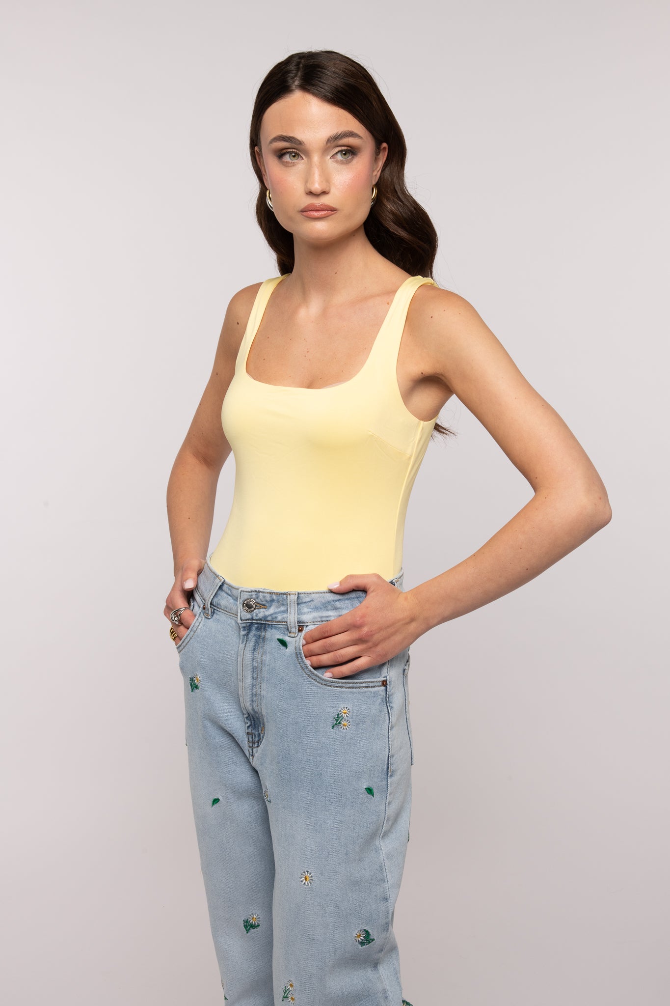 Body ‘SCOLLO QUADRATO’ Giallo