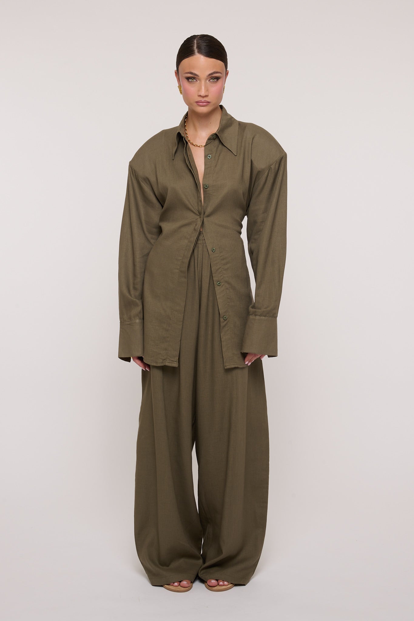 Coordinato ‘30% LINO’ Verde Militare
