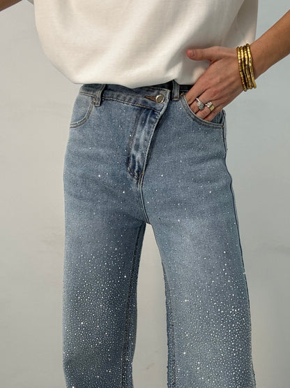 Jeans strass ‘BOTTONE ASIMMETRICO’ Denim Chiaro